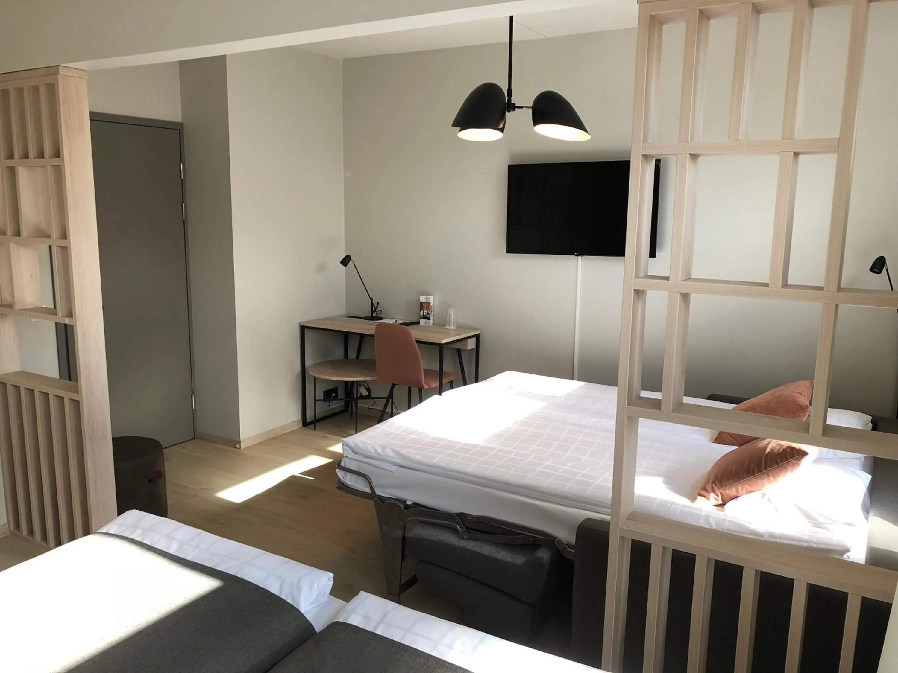 Photo of the whole room, Bed in Pilot Airport Hotel