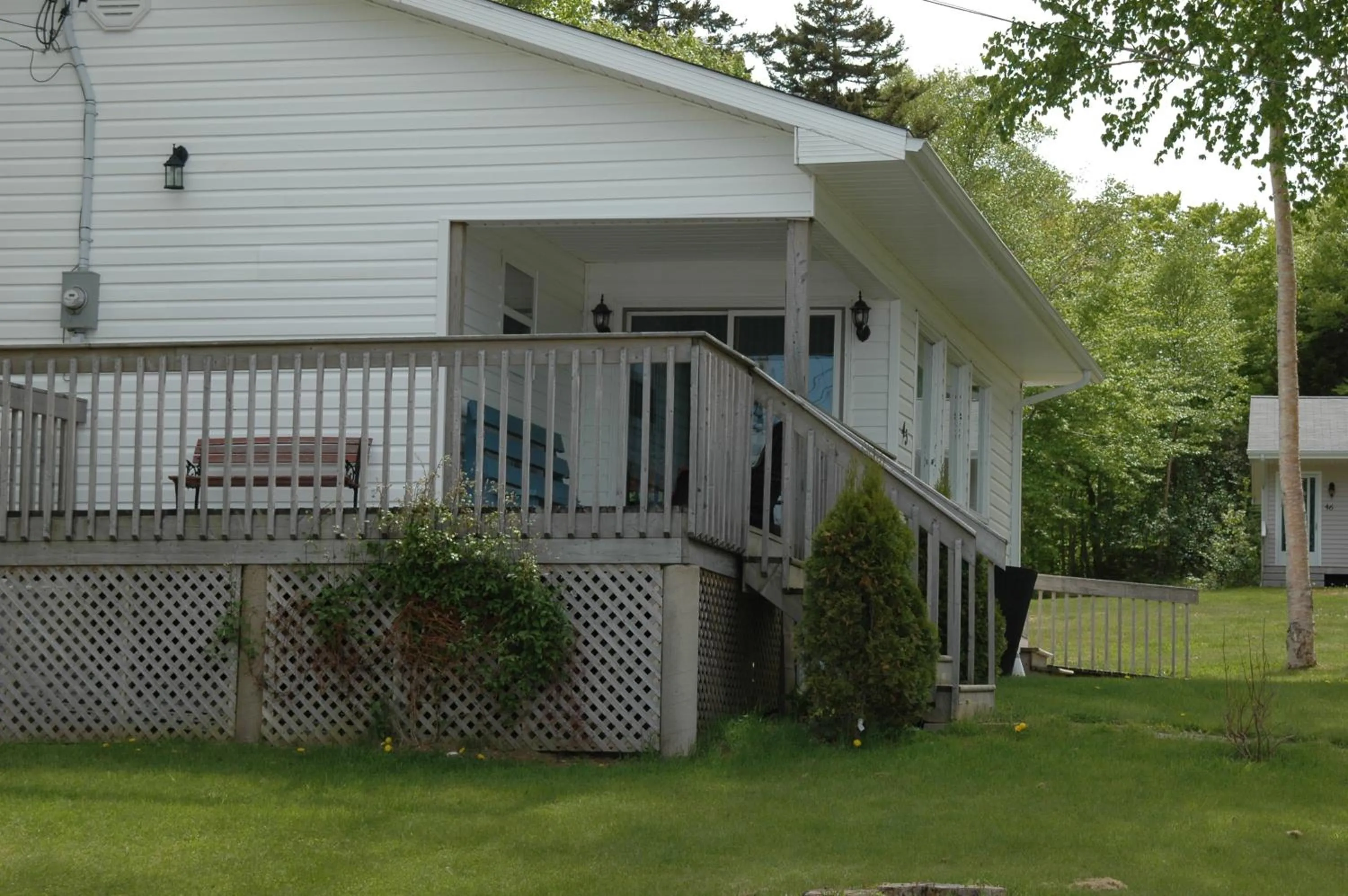 Property building in Admiral Digby Inn Restaurant and Cottages