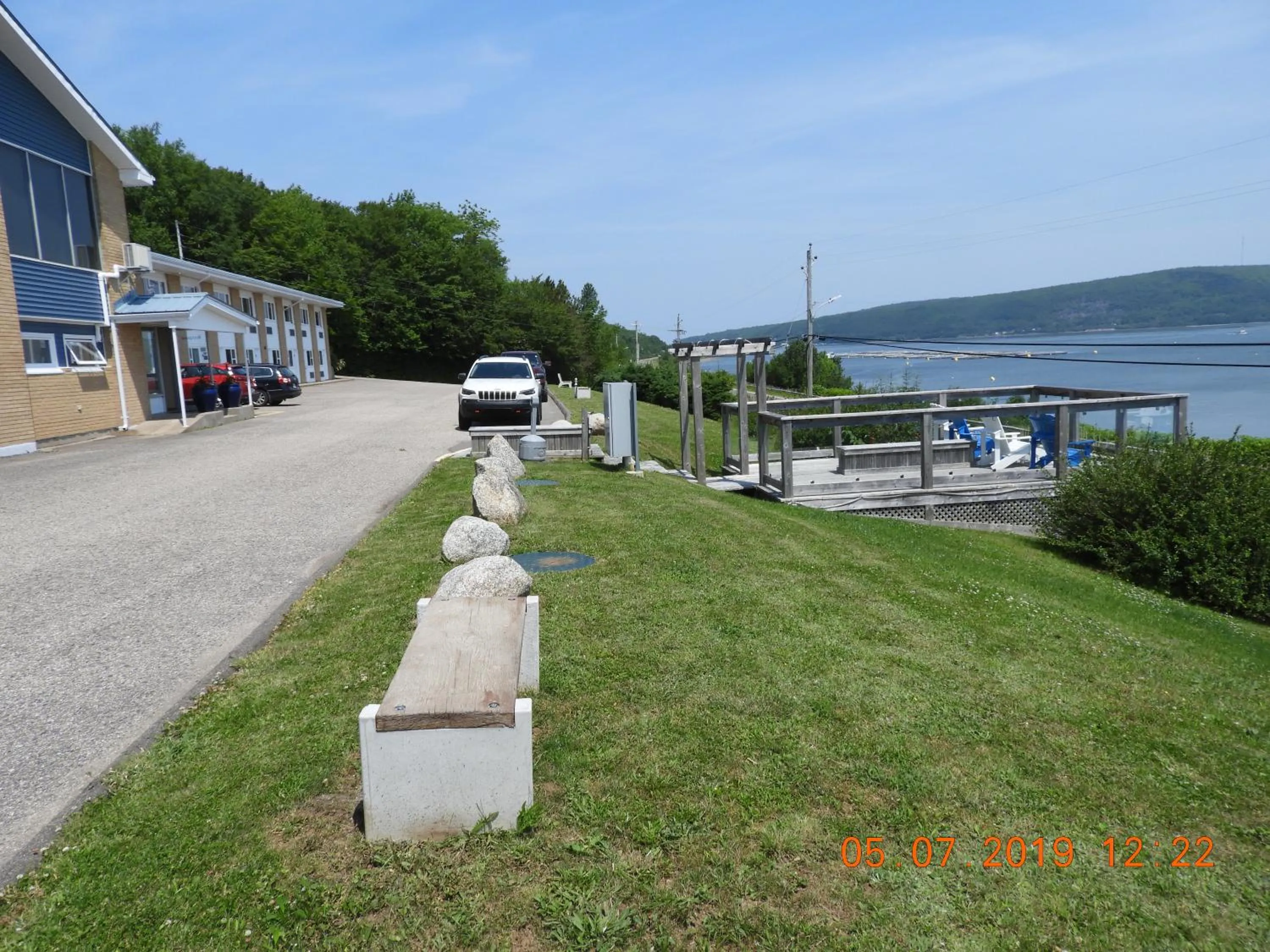 Garden in Admiral Digby Inn Restaurant and Cottages