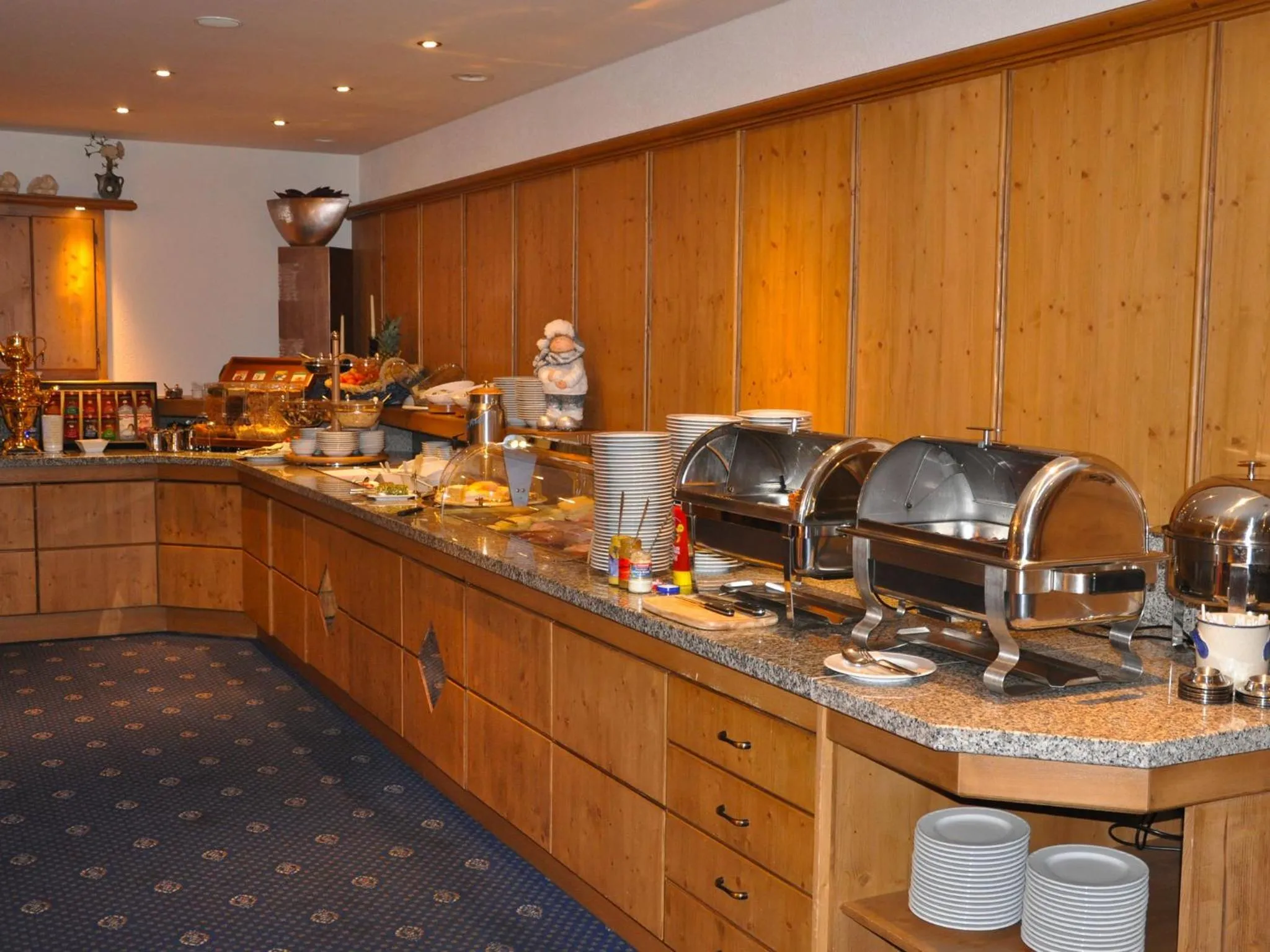 Food and drinks in Hotel Garni Angela