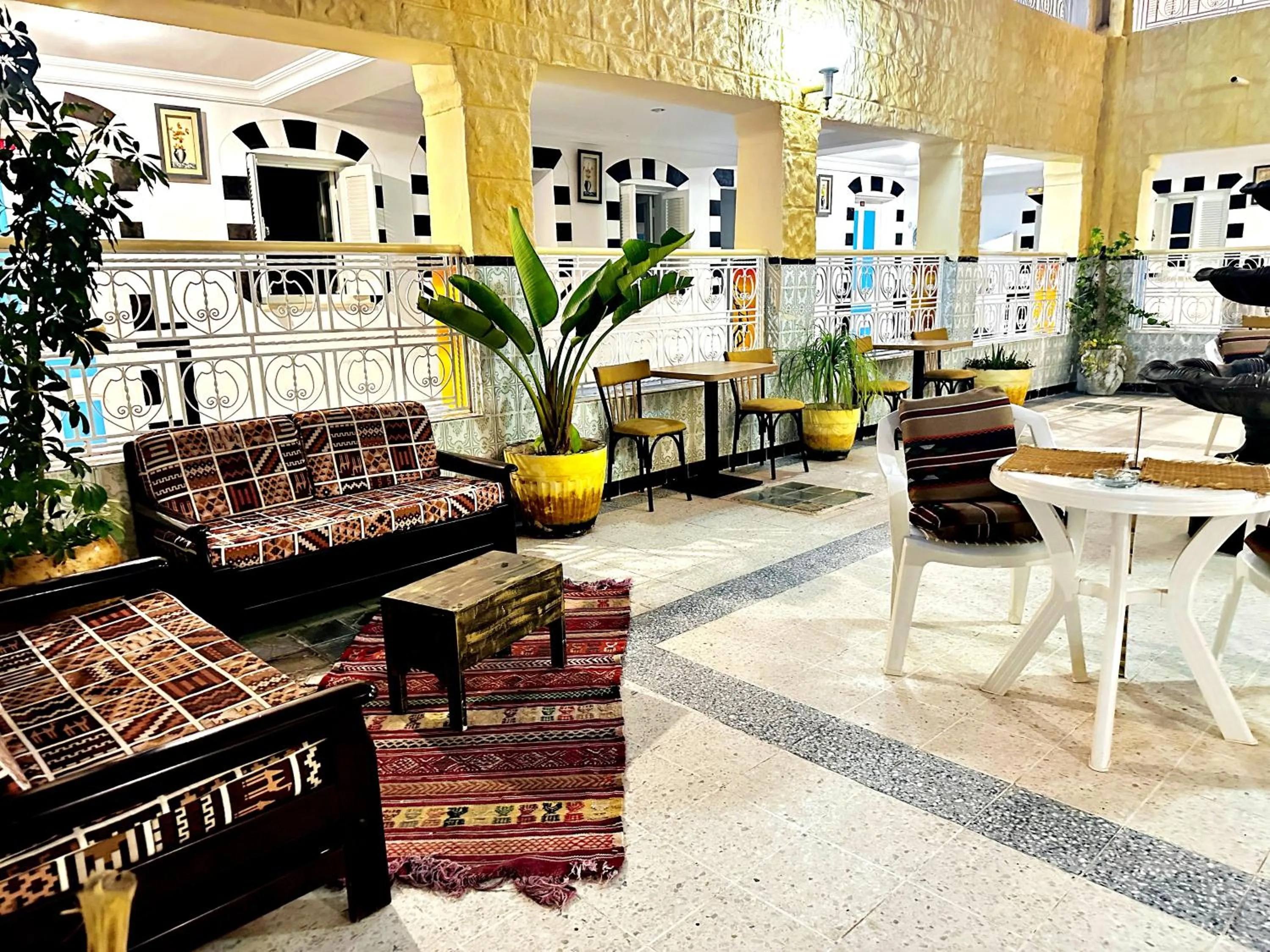 Patio in Hotel Paris