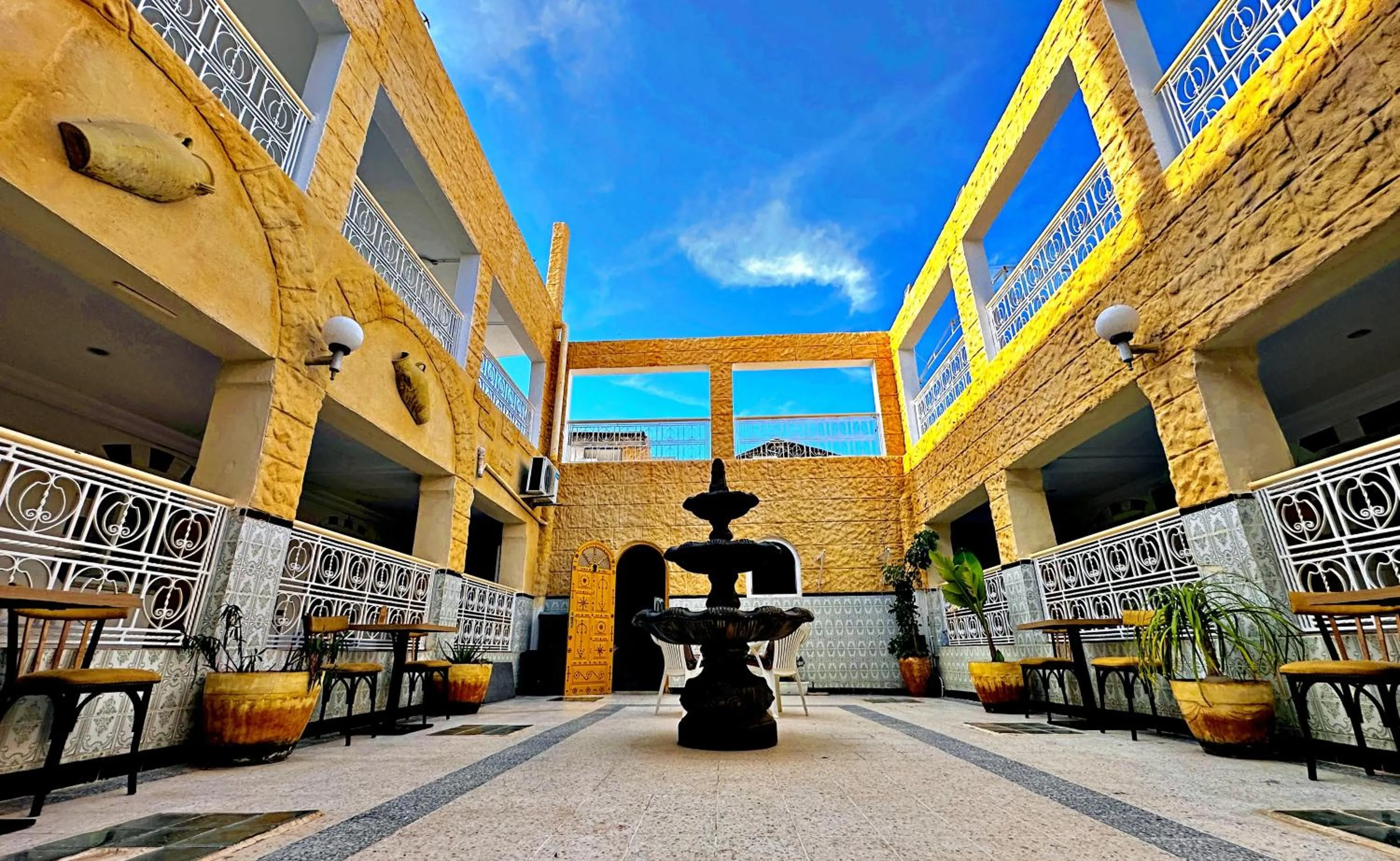 Property building in Hotel Paris