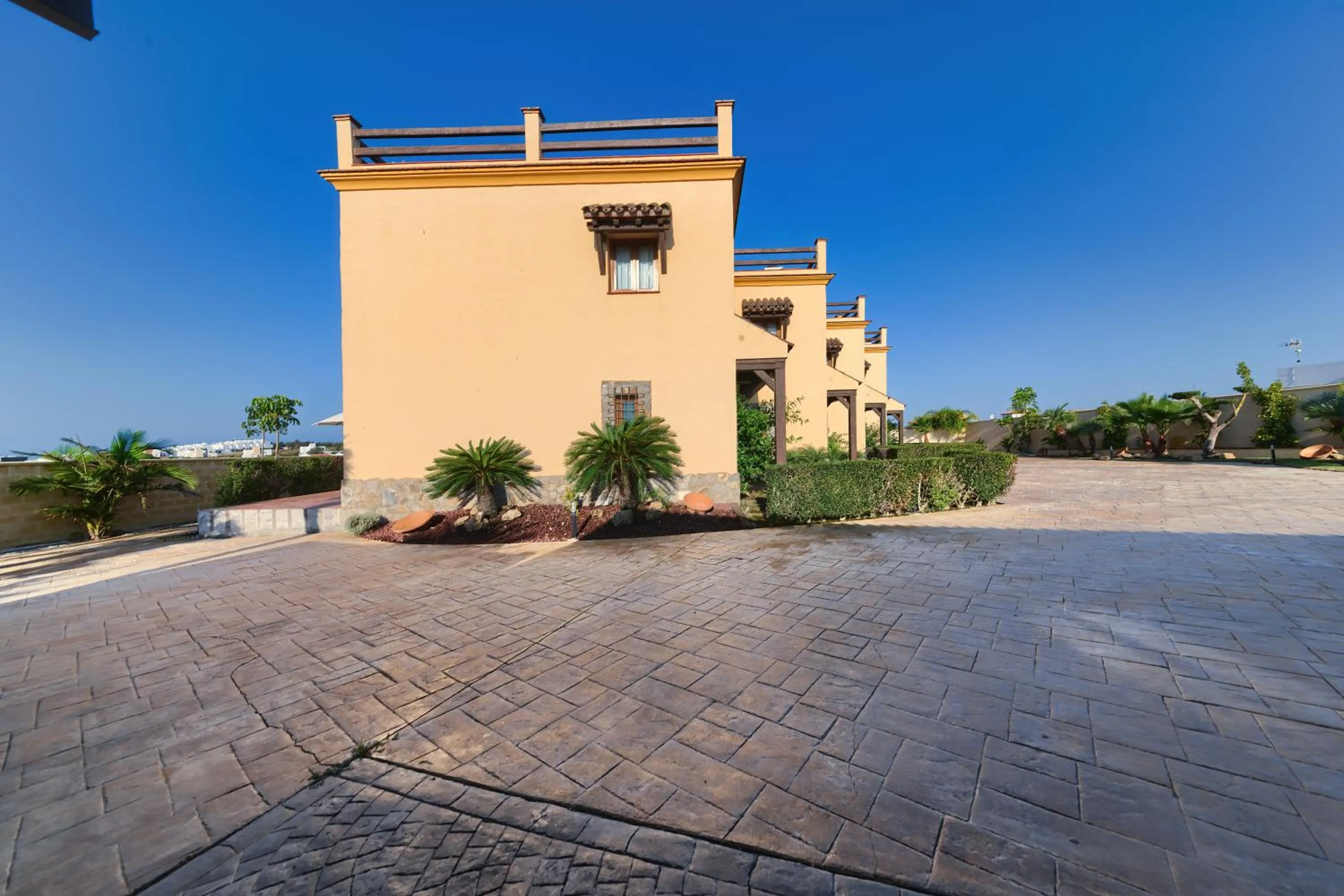 Property building in Apartamentos Villafaro Conil