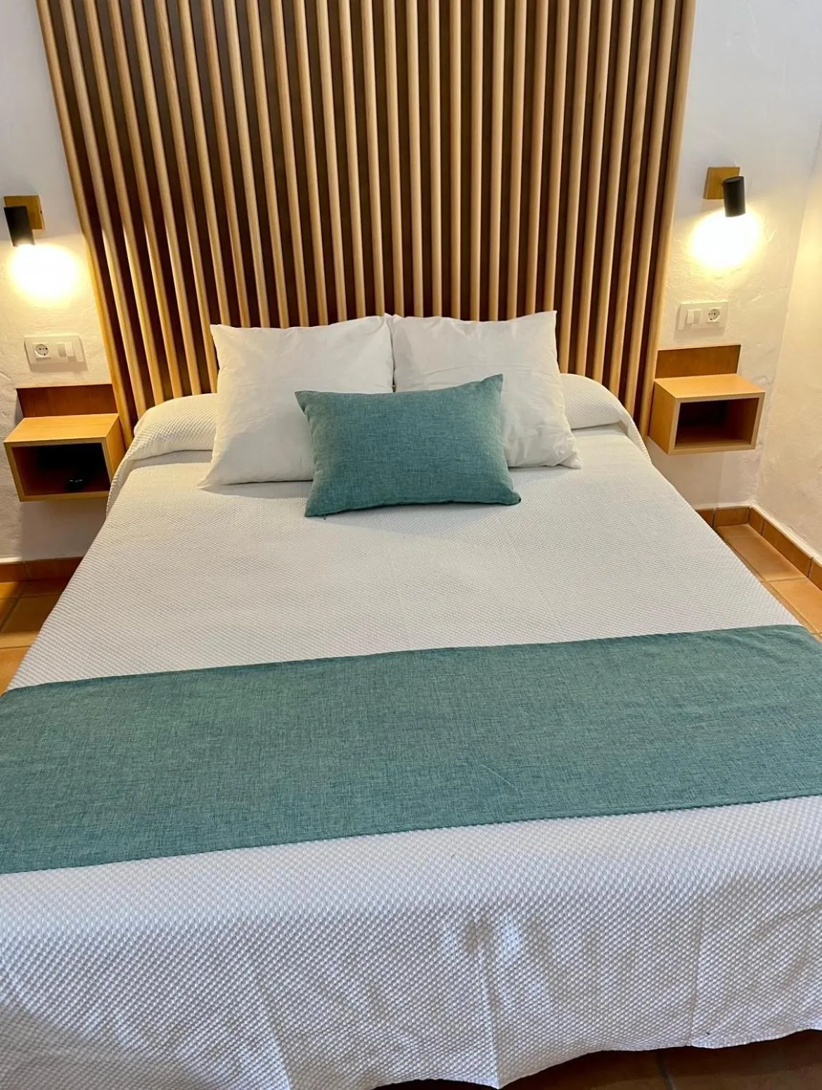 Bedroom, Bed in Apartamentos Villafaro Conil