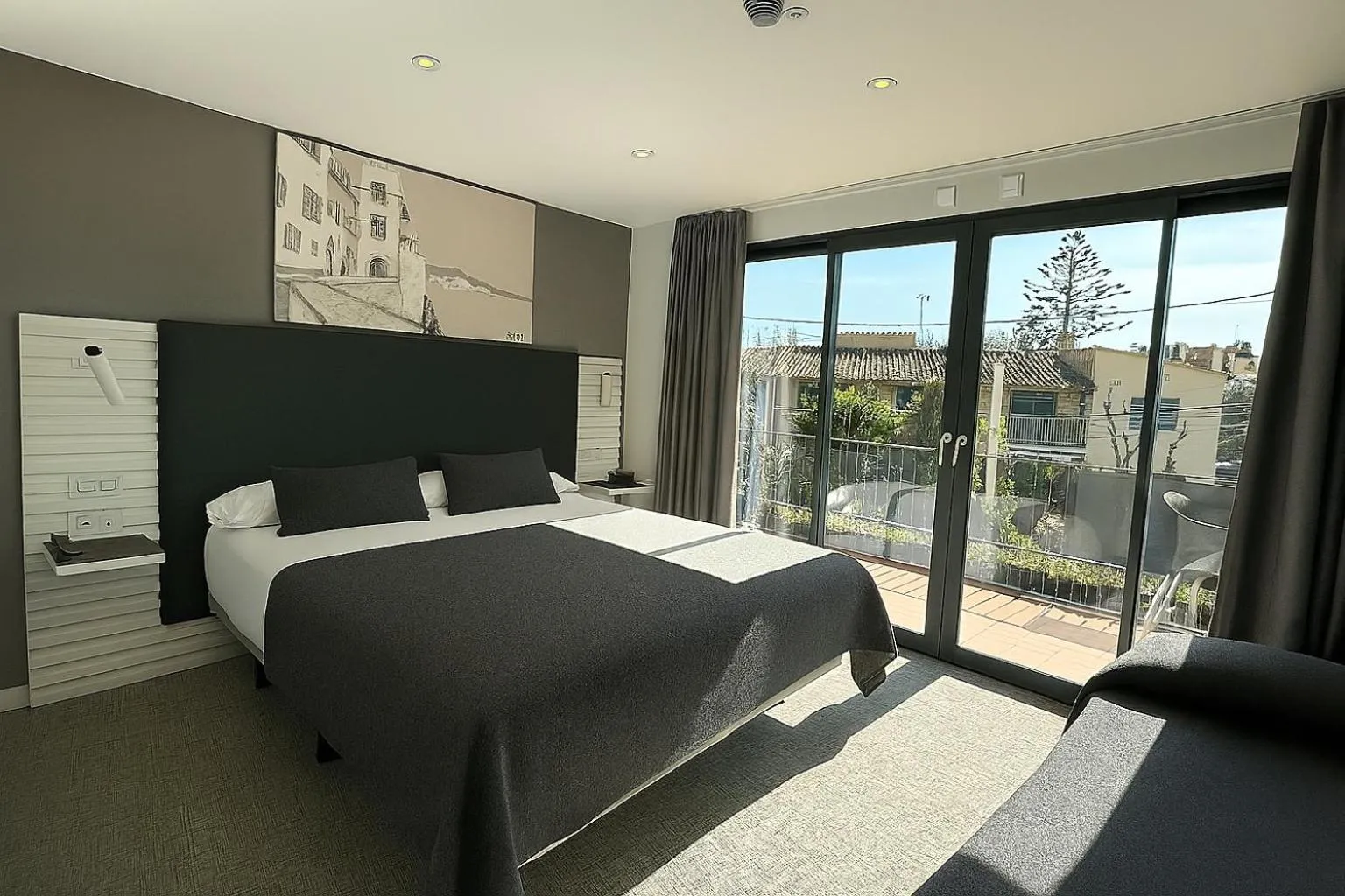 Bedroom, Bed in Hotel Sitges