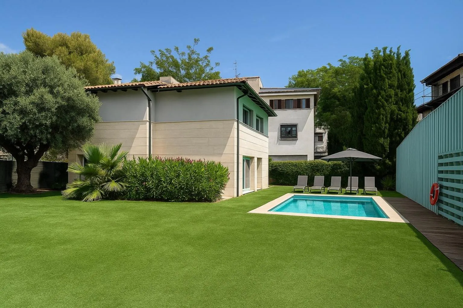 Swimming pool in Hotel Sitges