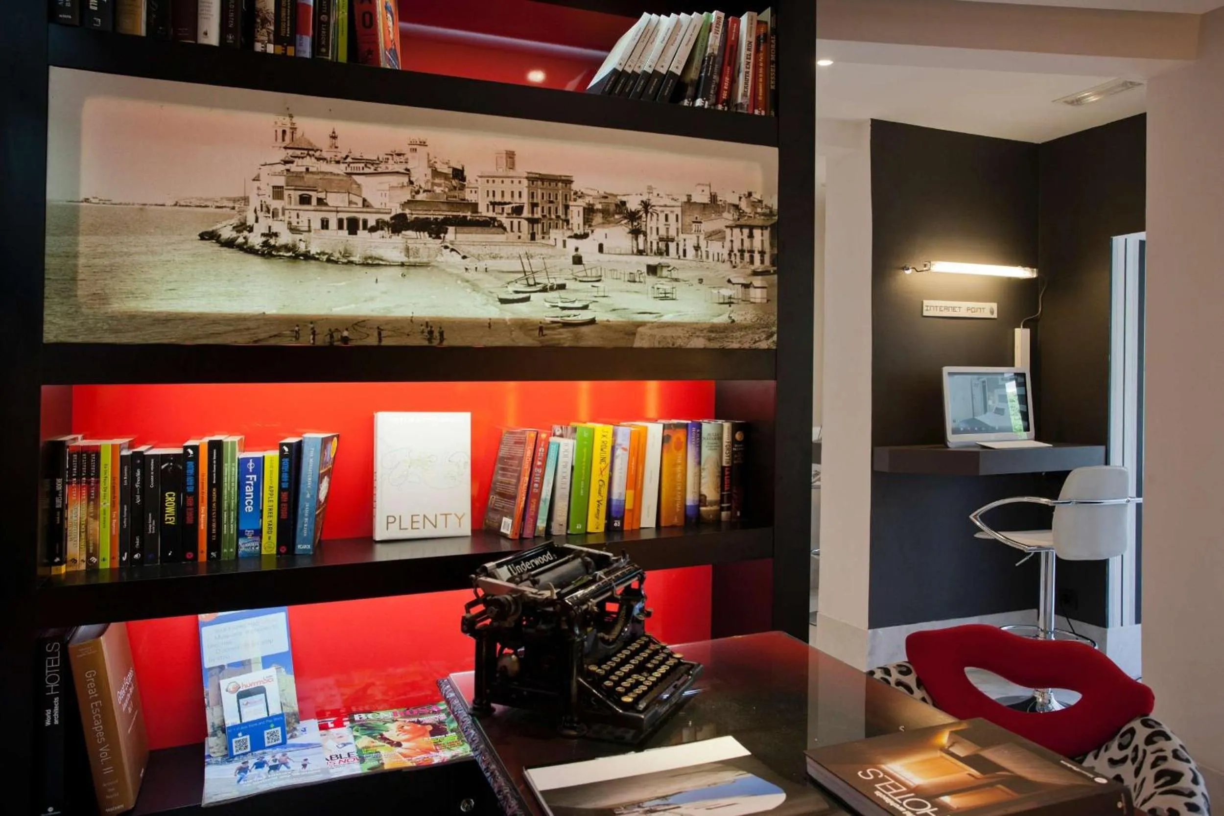 Decorative detail in Hotel Sitges