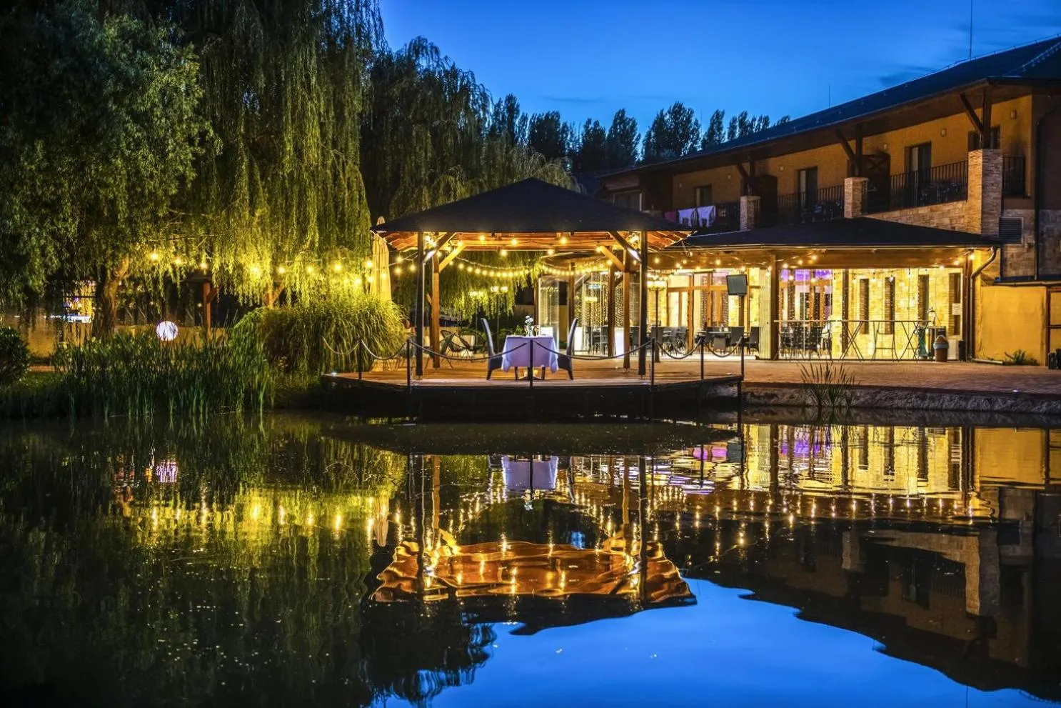 Property building in Session Hotel Ráckeve