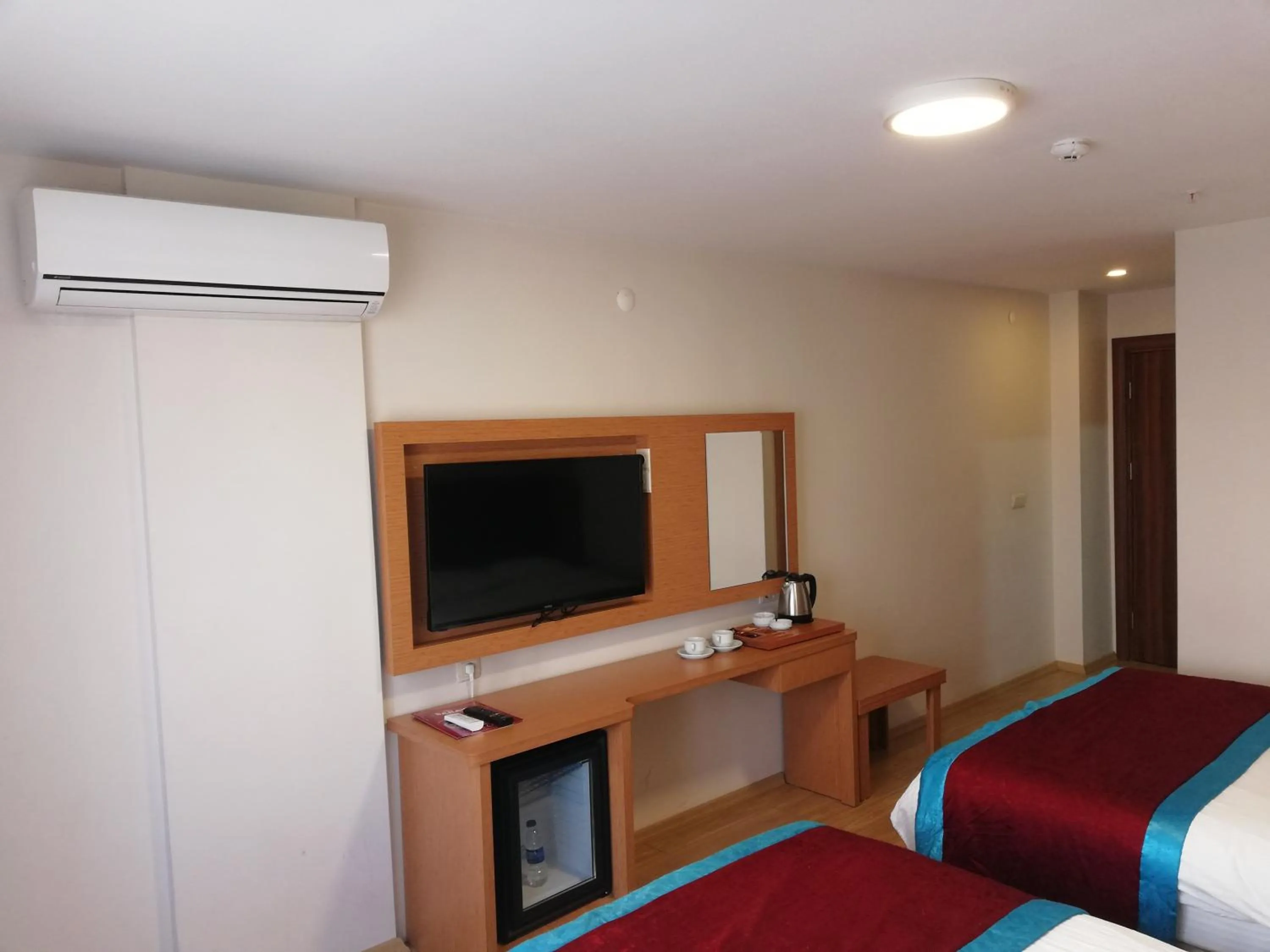 TV and multimedia, Bed in Bursa şahin hotel