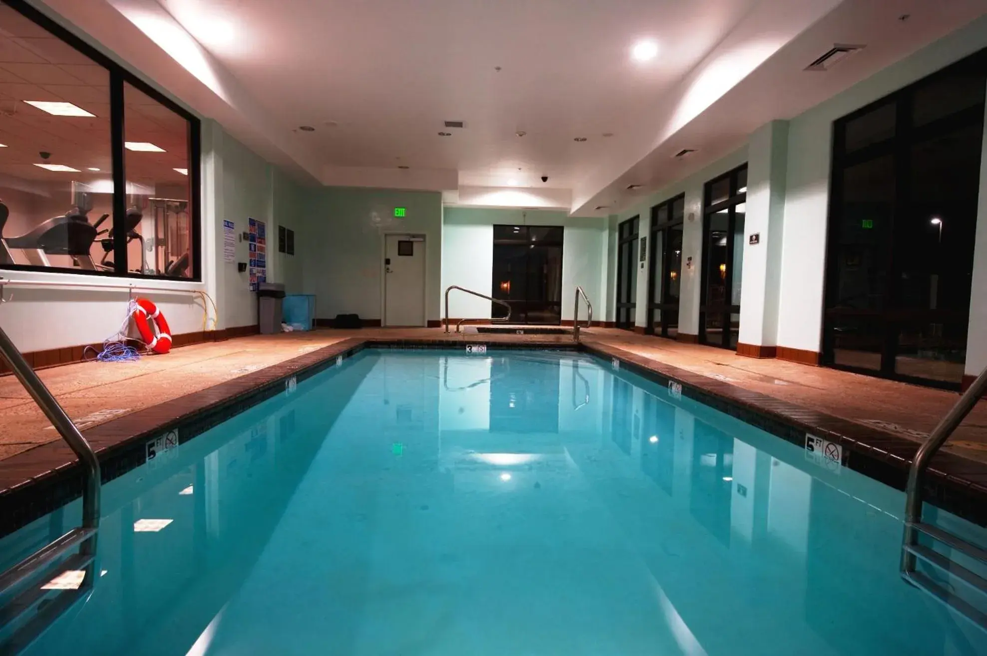 Swimming pool in Radisson Hotel Yuma Swimming pool in Radisson Hotel Yuma