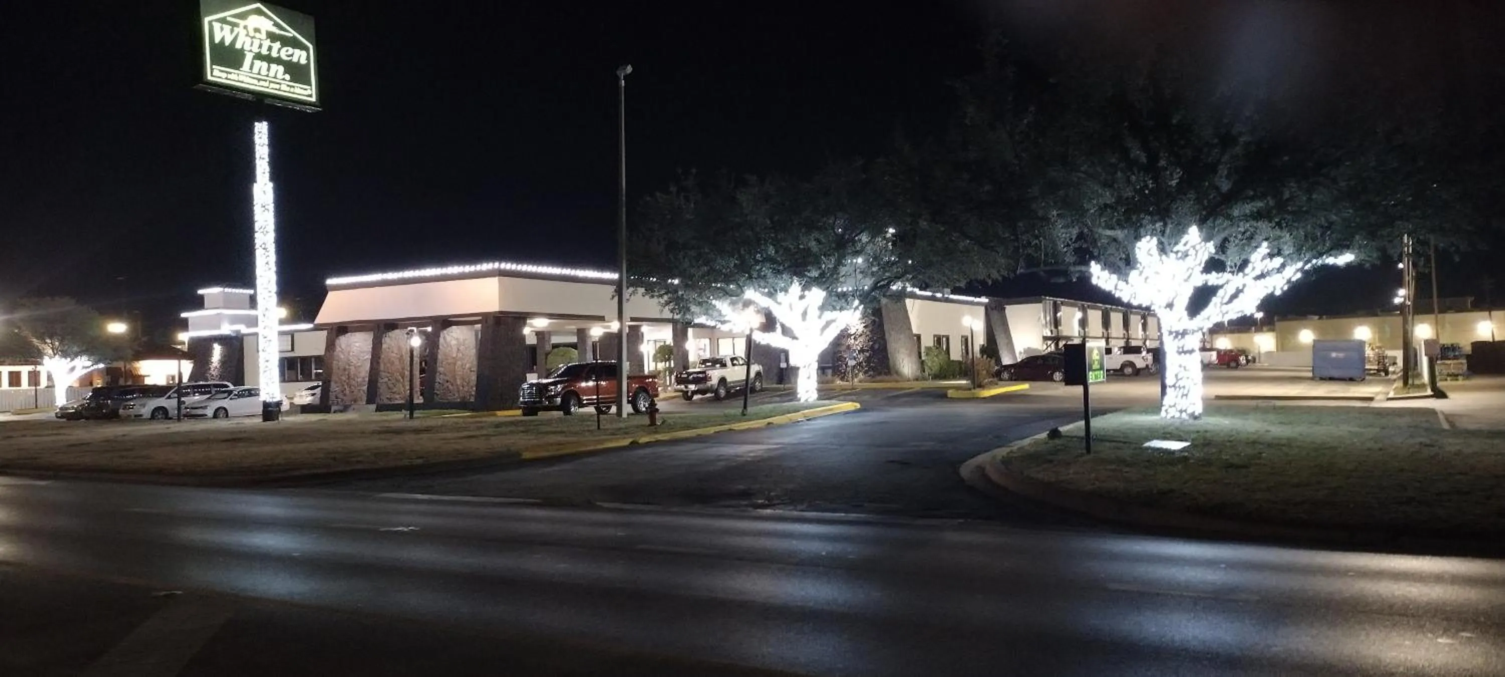 Property building in Abilene Whitten Inn