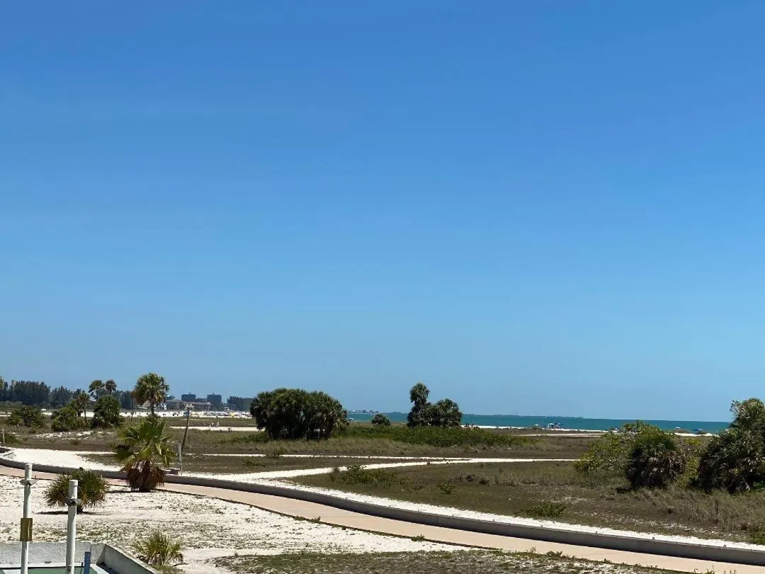 Beachside Resort Motel