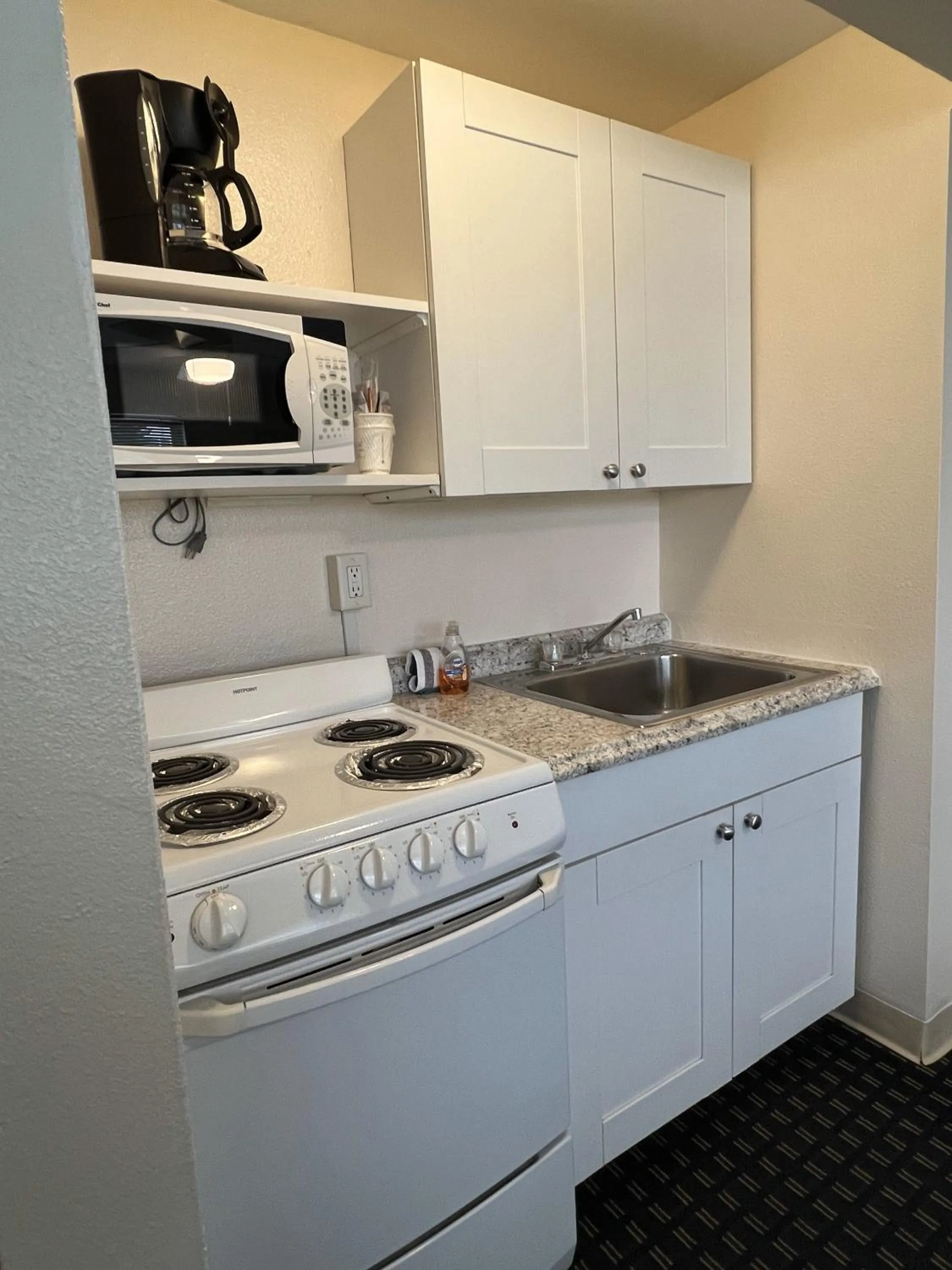 Beachside Resort Motel