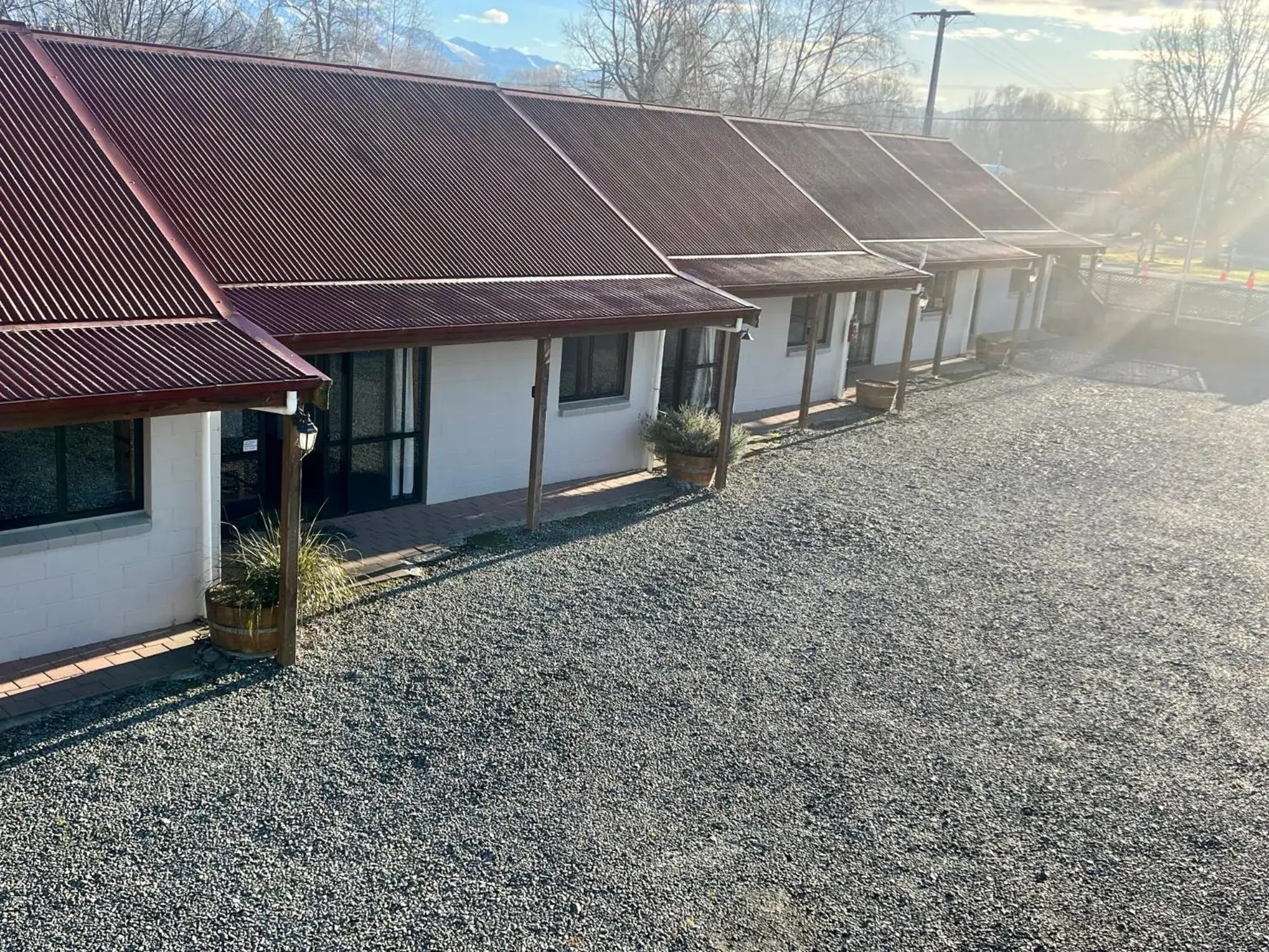 Property building in Pinewood Motels Property building in Pinewood Motels