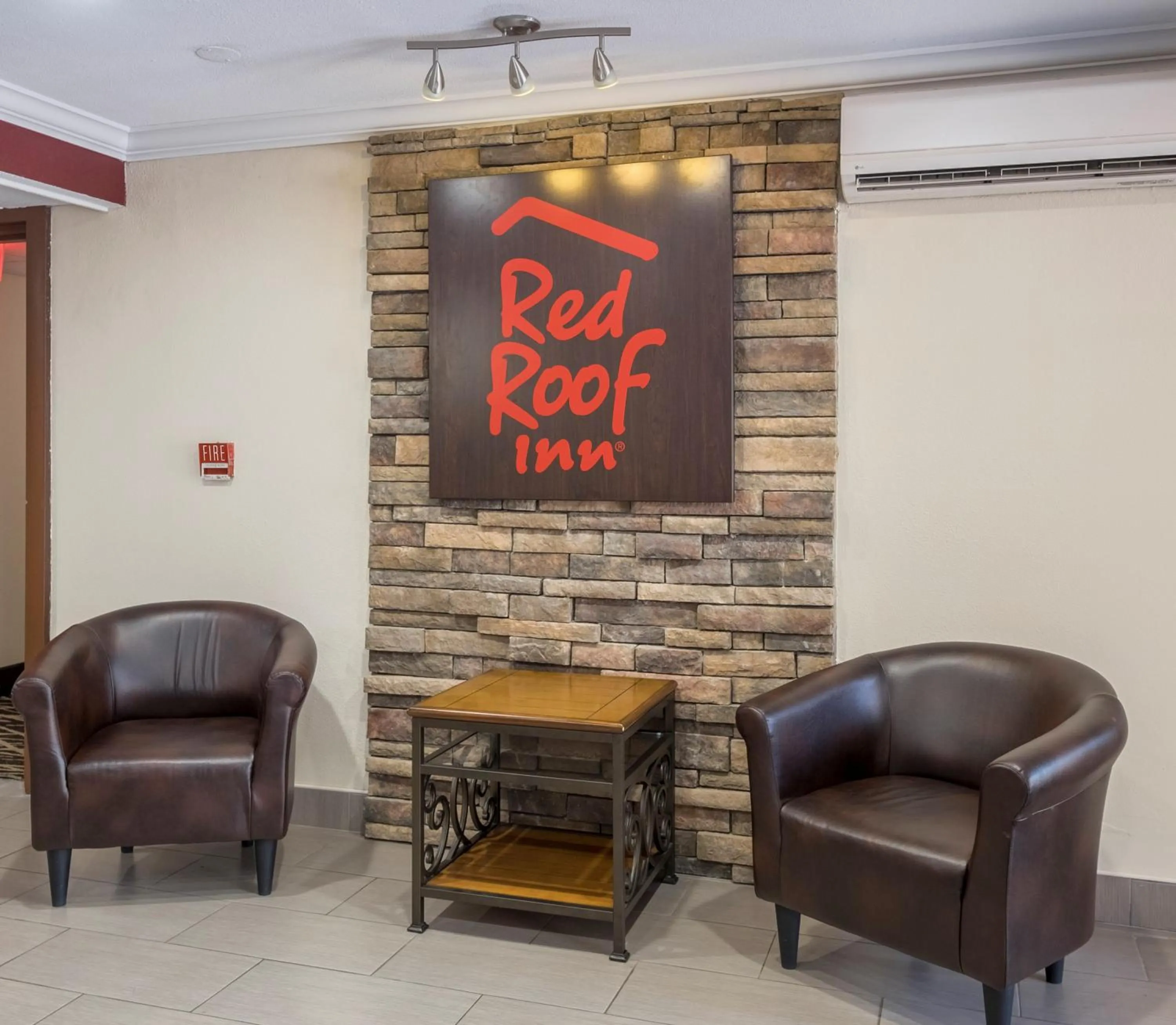 Lobby or reception in Red Roof Inn Binghamton North