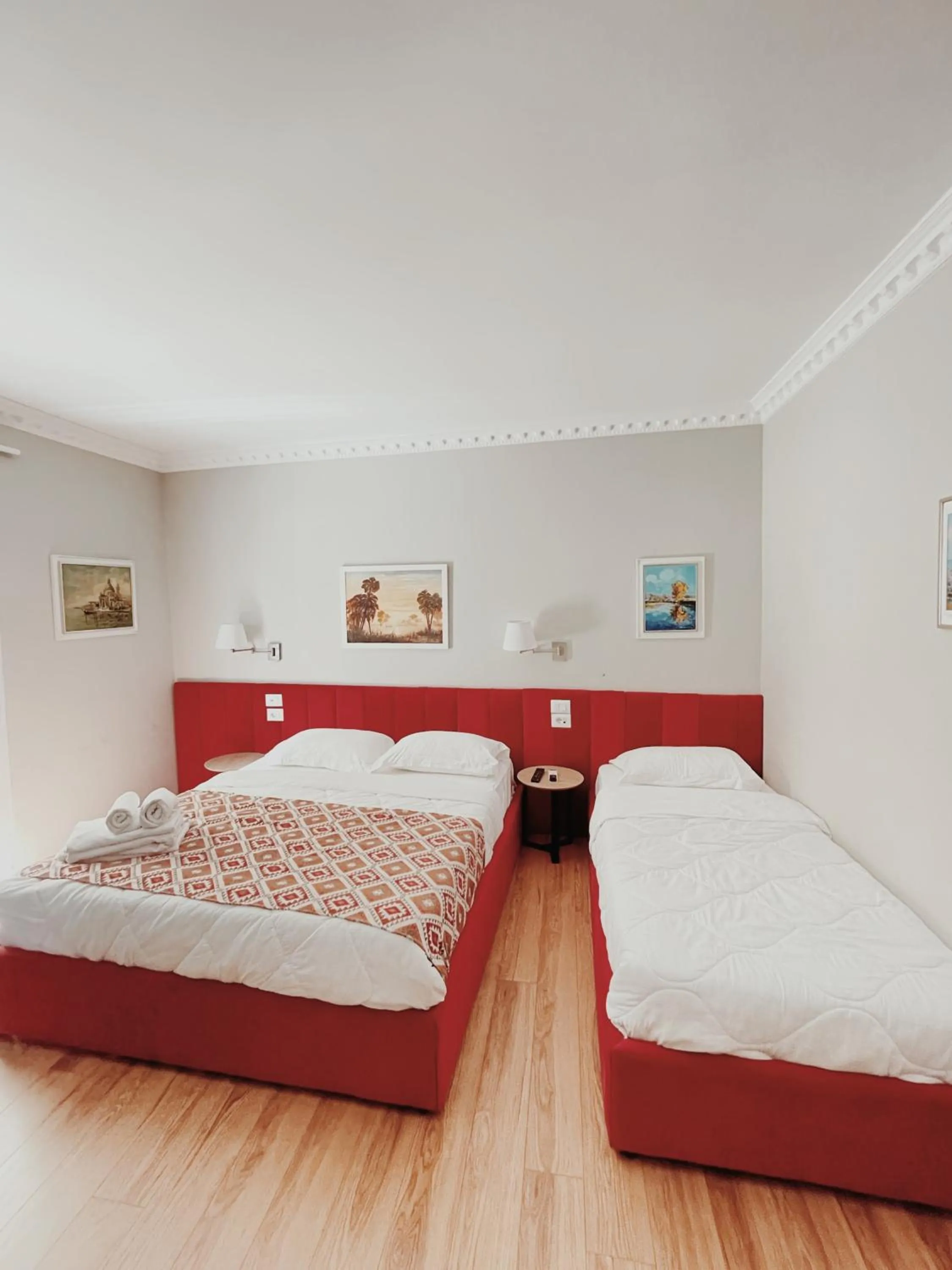 Bedroom, Bed in Ruby Palace