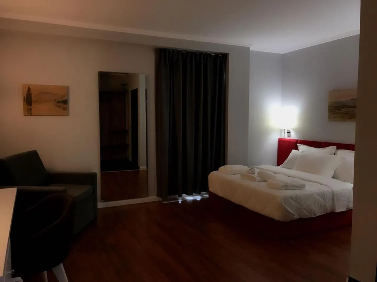 Bedroom, Bed in Ruby Palace