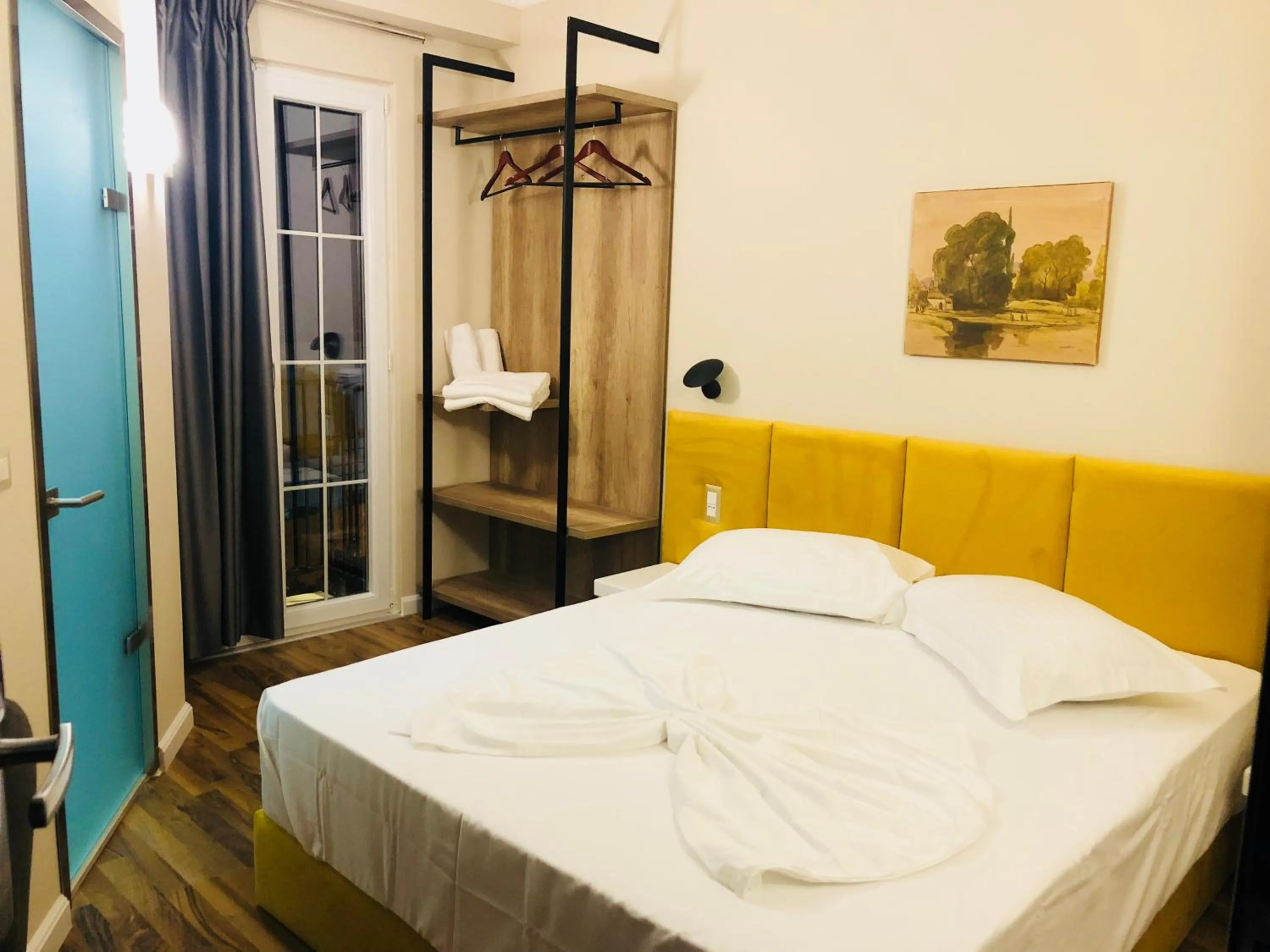 wardrobe, Bed in Ruby Palace