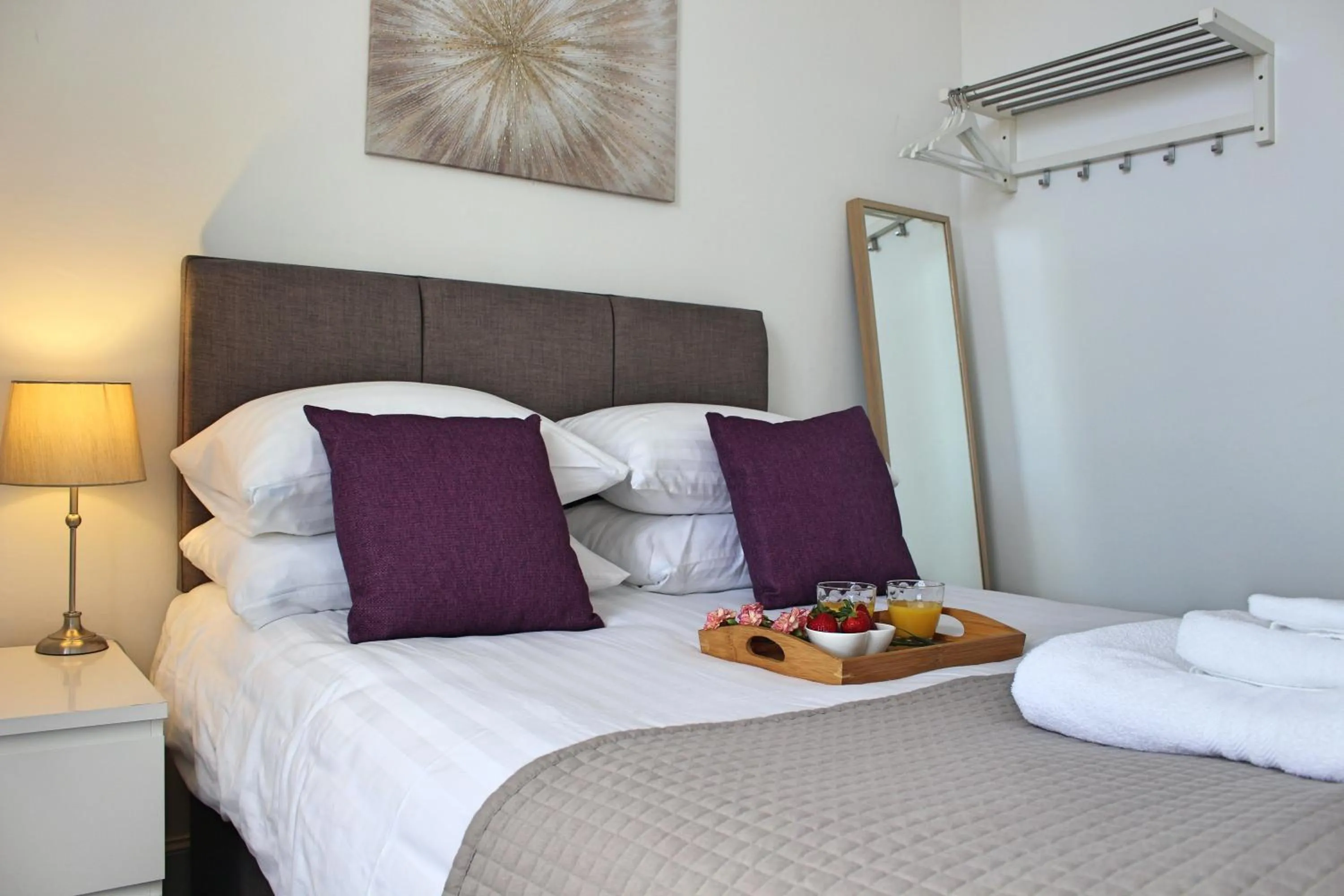 Bed in Kirk View Apartment