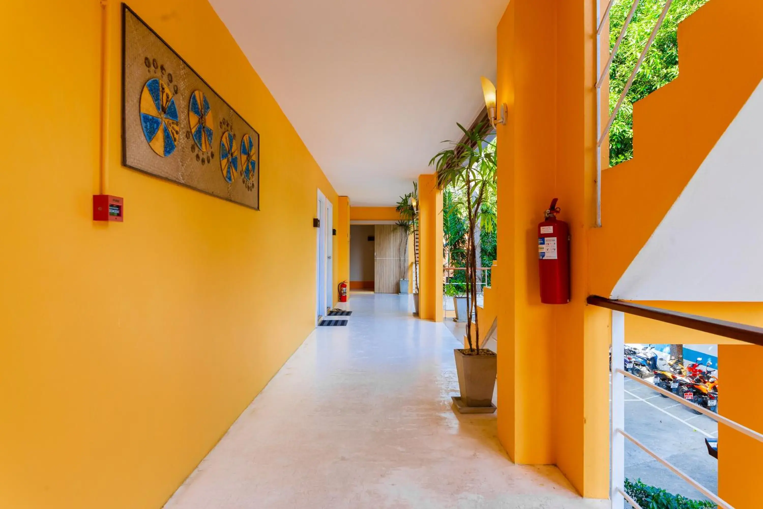 Property building in Palm Coco Mantra Property building in Palm Coco Mantra