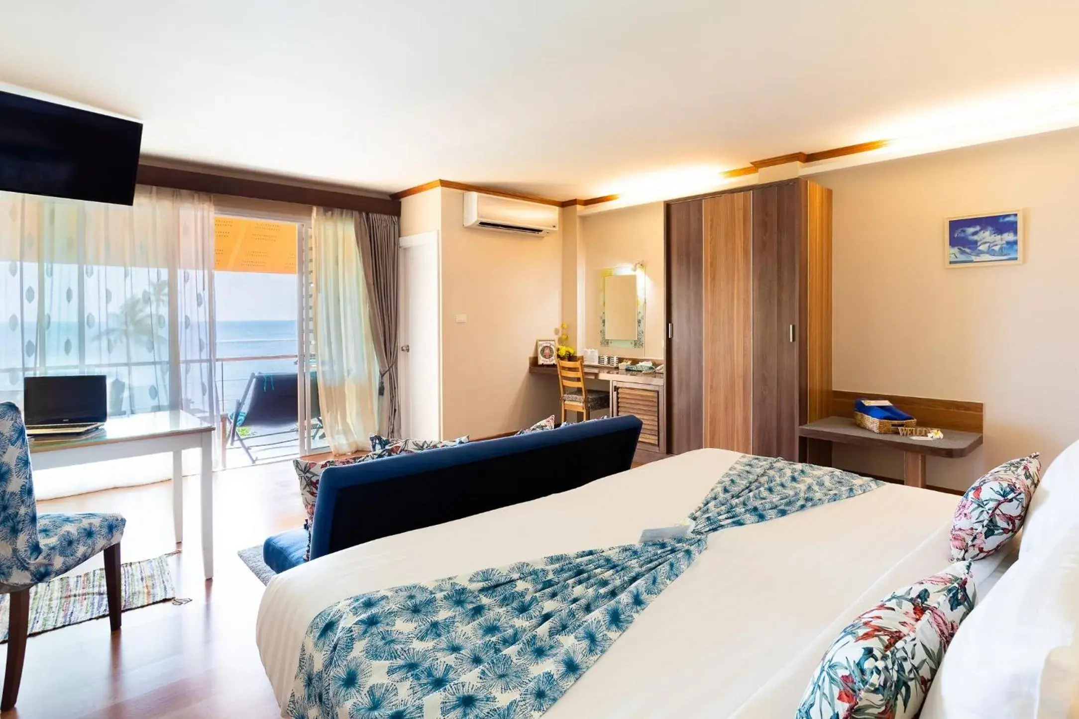 Photo of the whole room, Bed in Palm Coco Mantra Photo of the whole room, Bed in Palm Coco Mantra