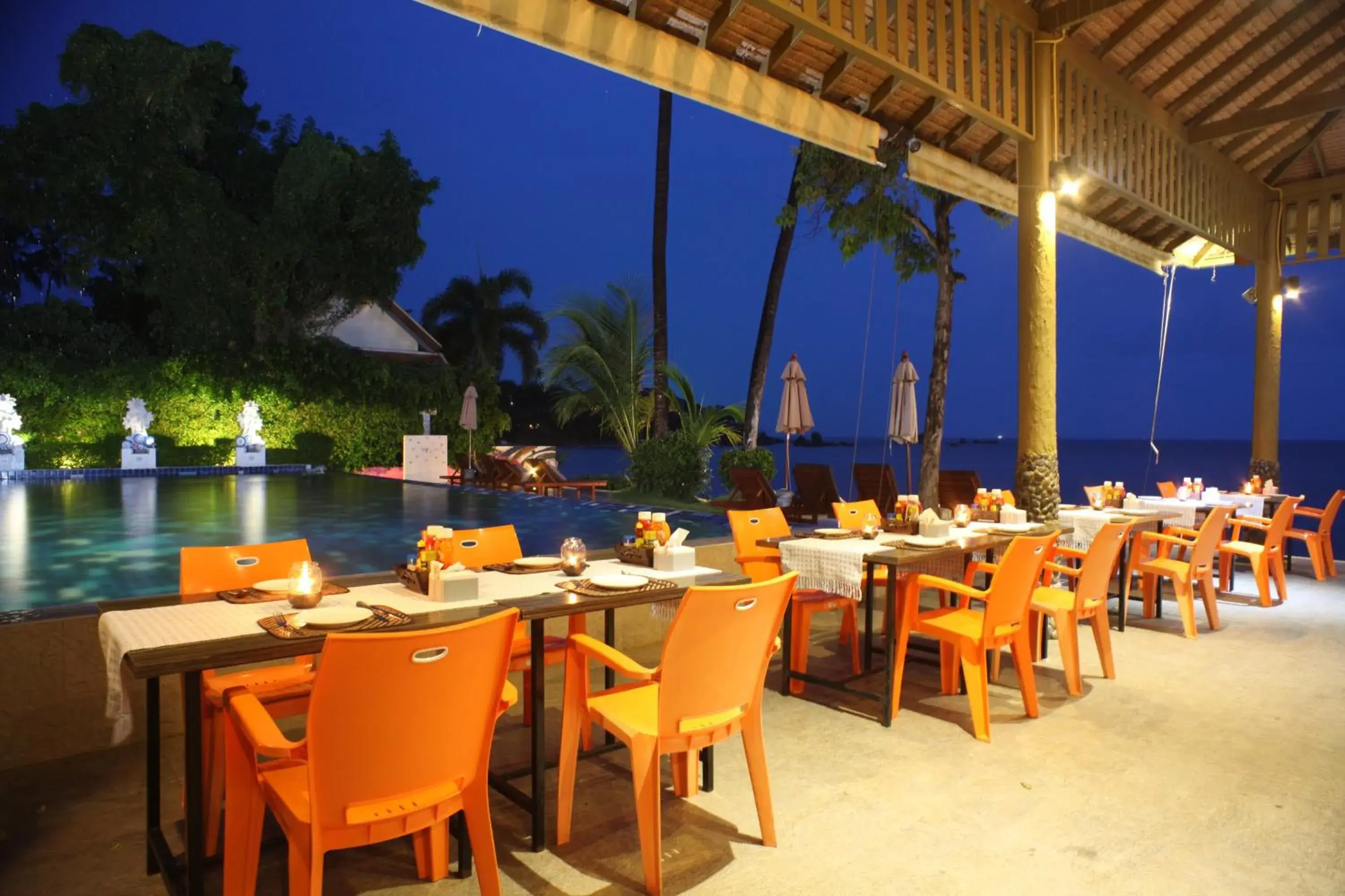 Restaurant/places to eat in Palm Coco Mantra Restaurant/places to eat in Palm Coco Mantra