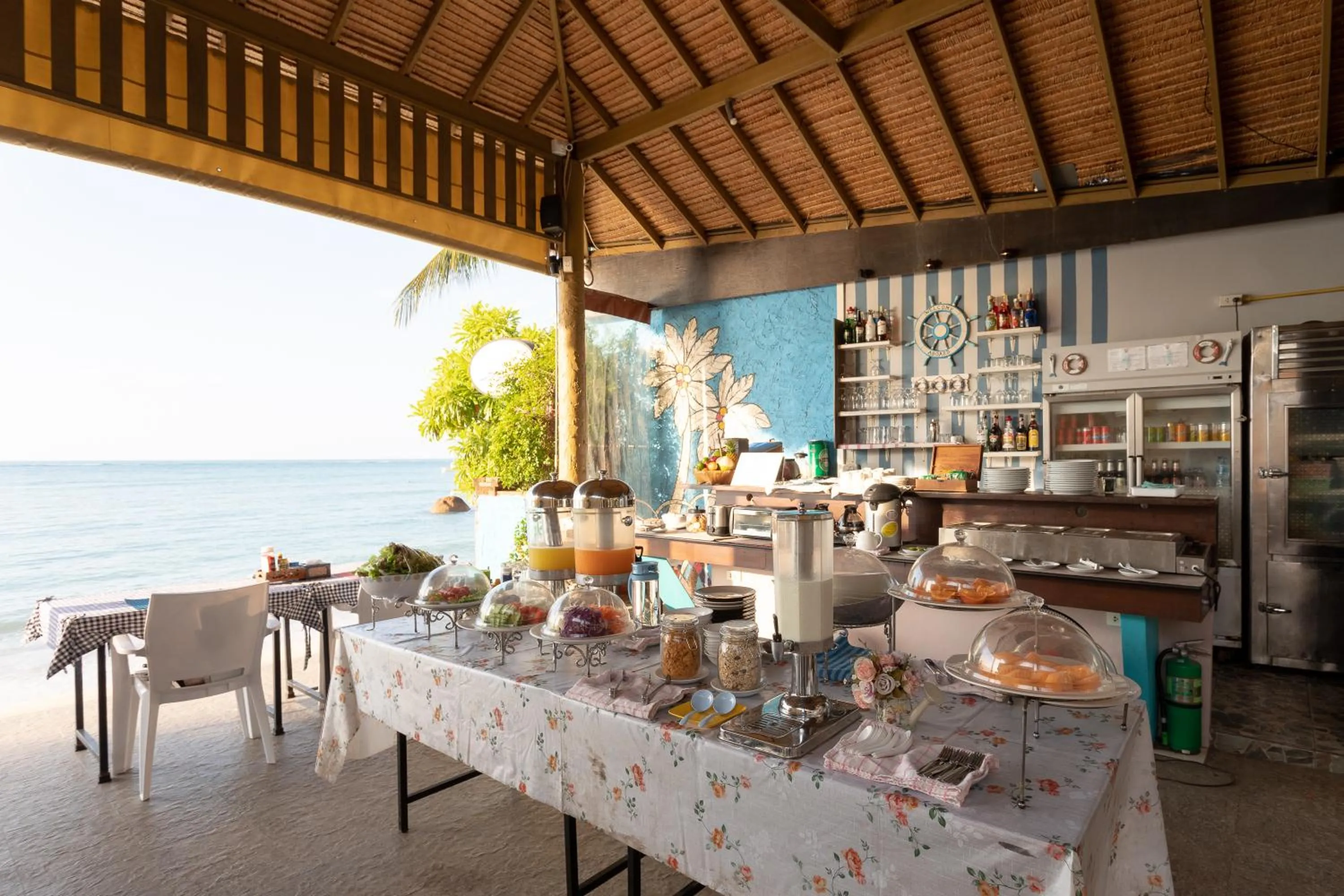 Restaurant/places to eat in Palm Coco Mantra