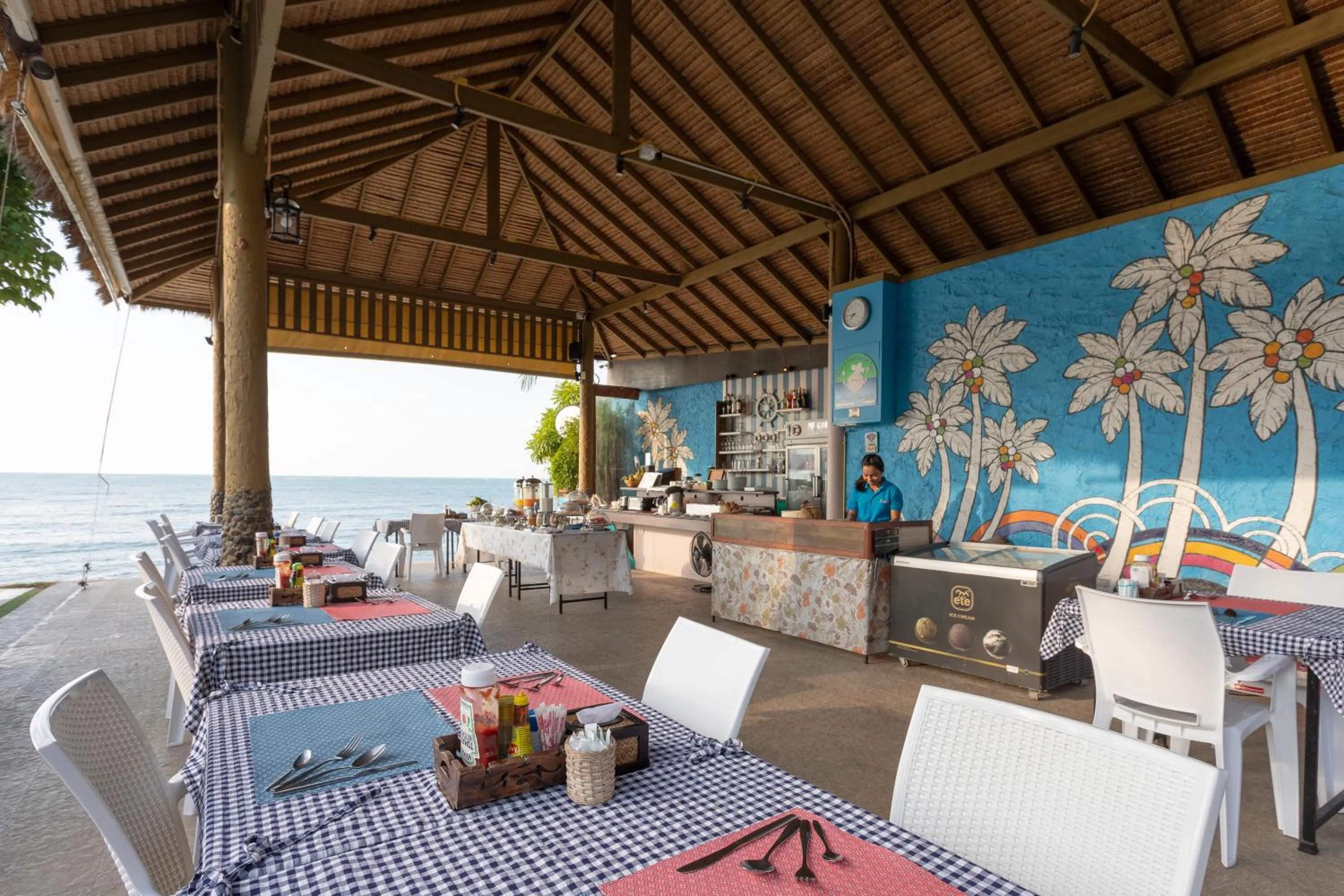 Restaurant/places to eat in Palm Coco Mantra