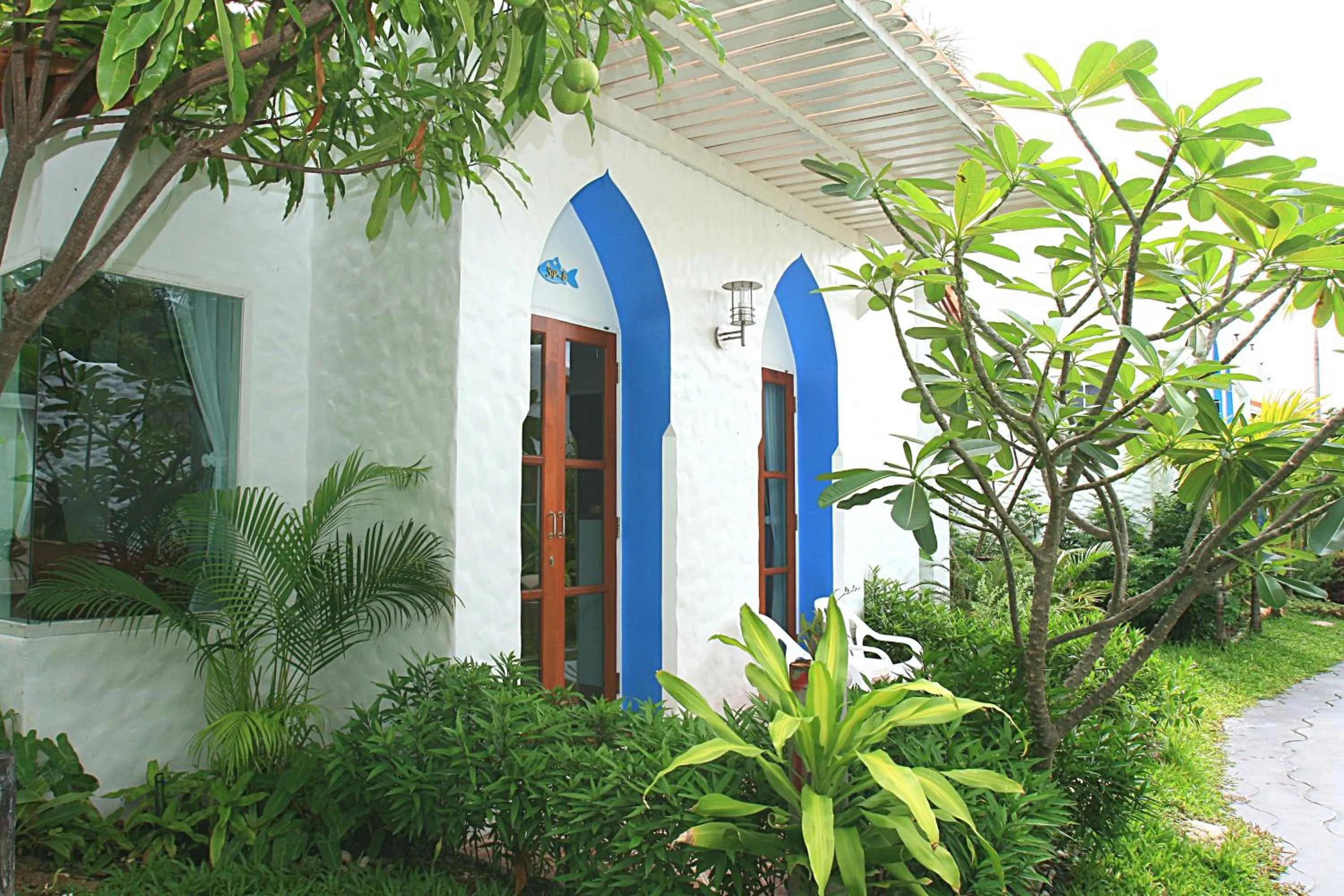 Garden in Baanmontra Beach Resort - Bankrut