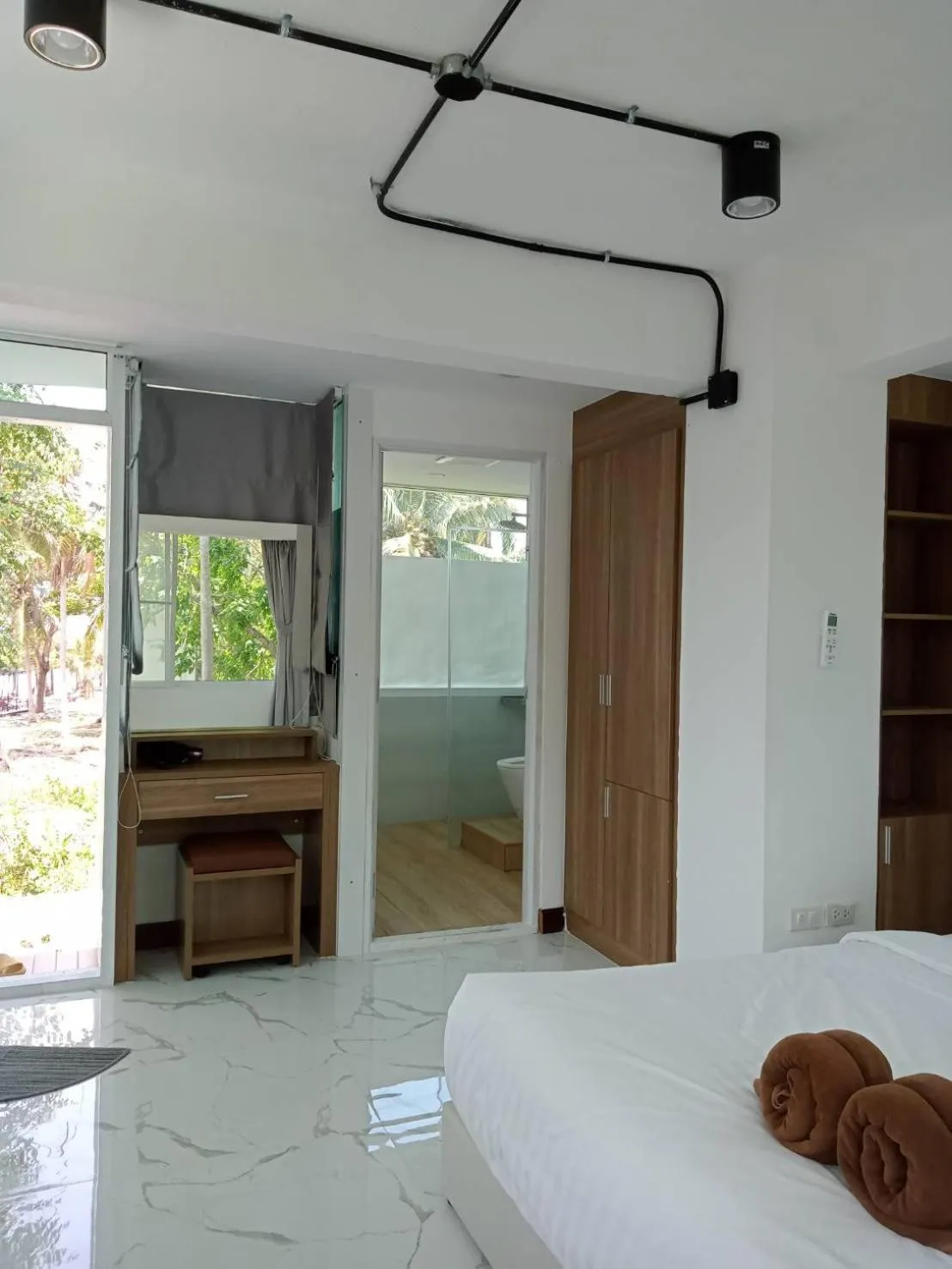 Bed in Baanmontra Beach Resort - Bankrut