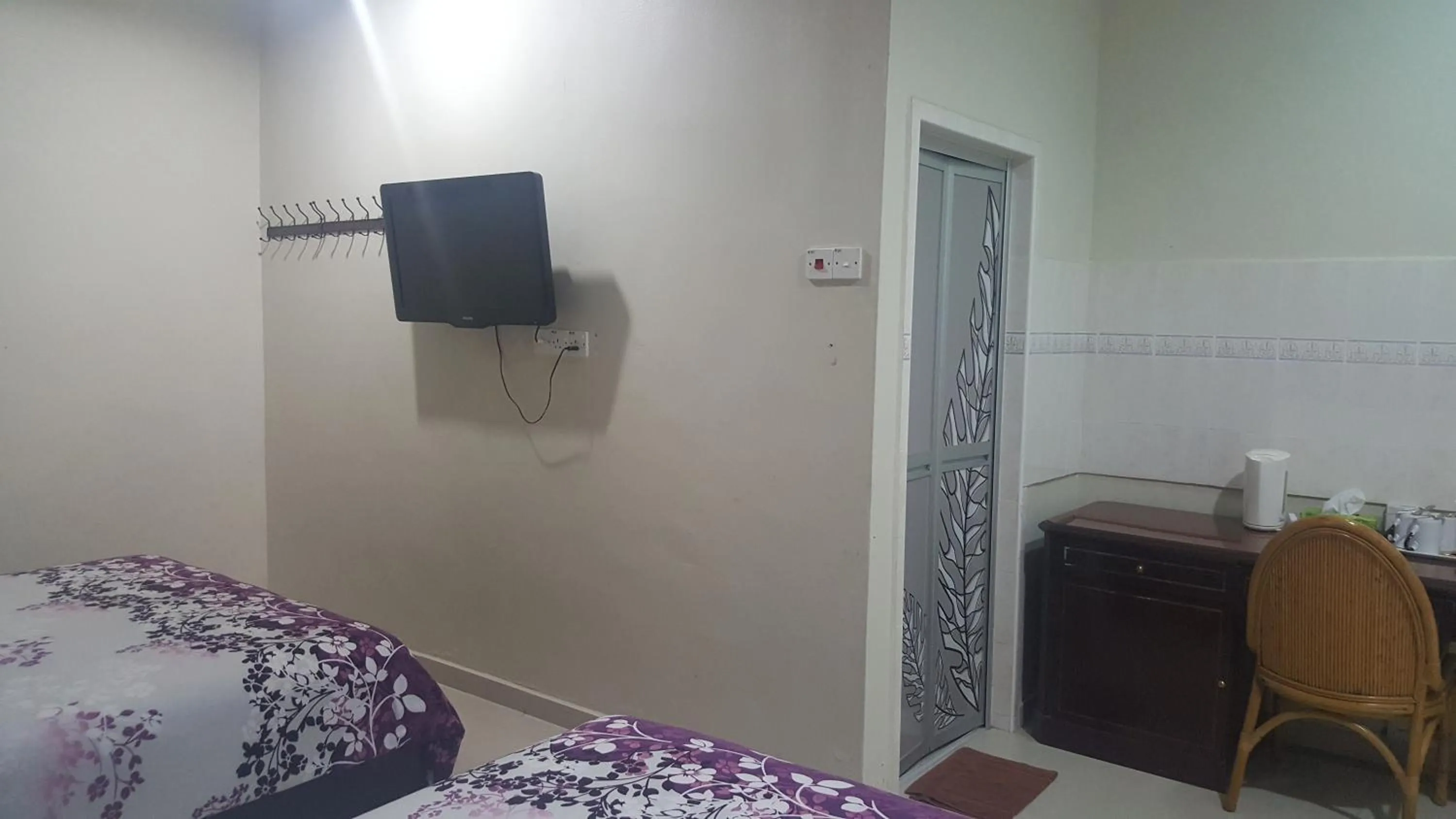 Bed in HOTEL SHAFURA 1