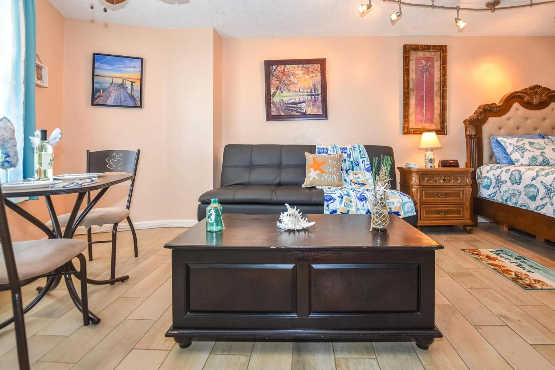 Daytona Beach studio condo with beautiful Ocean view