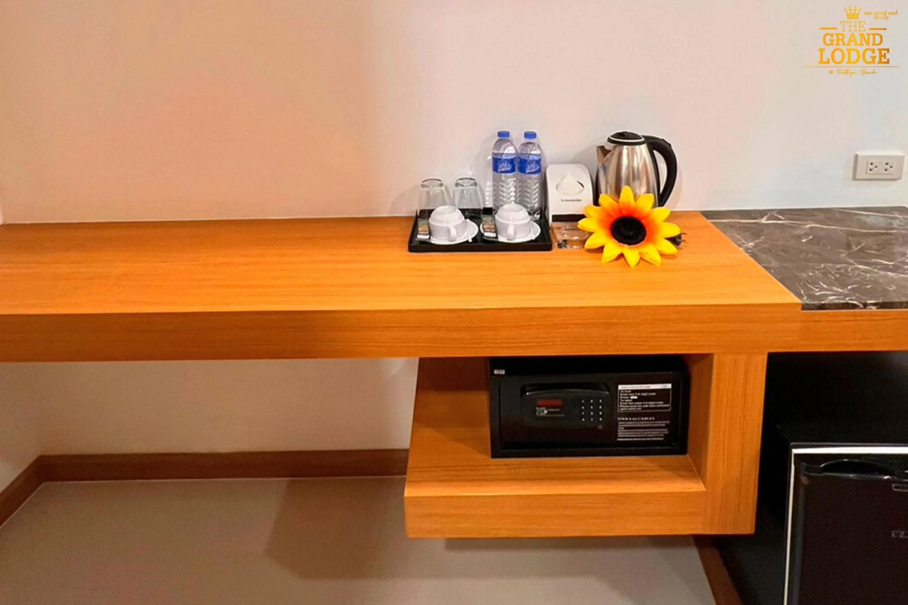 Coffee/tea facilities in The Grand Lodge Pattaya