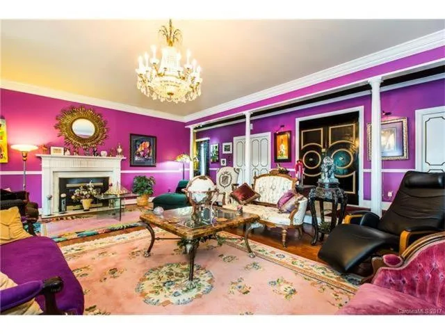 Matthews Manor Bed & Breakfast