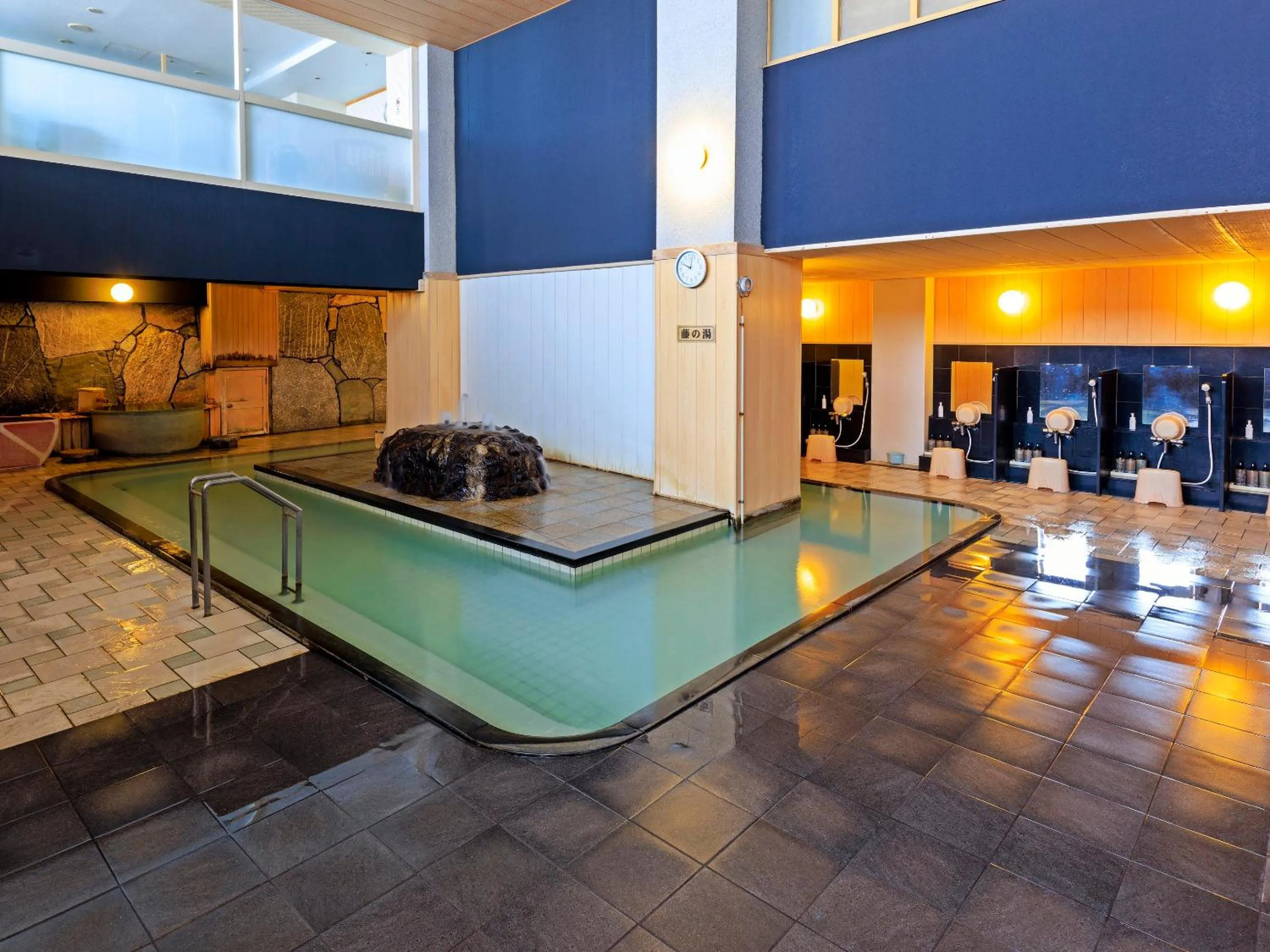 Hot Spring Bath in Hotel Sanrakuso