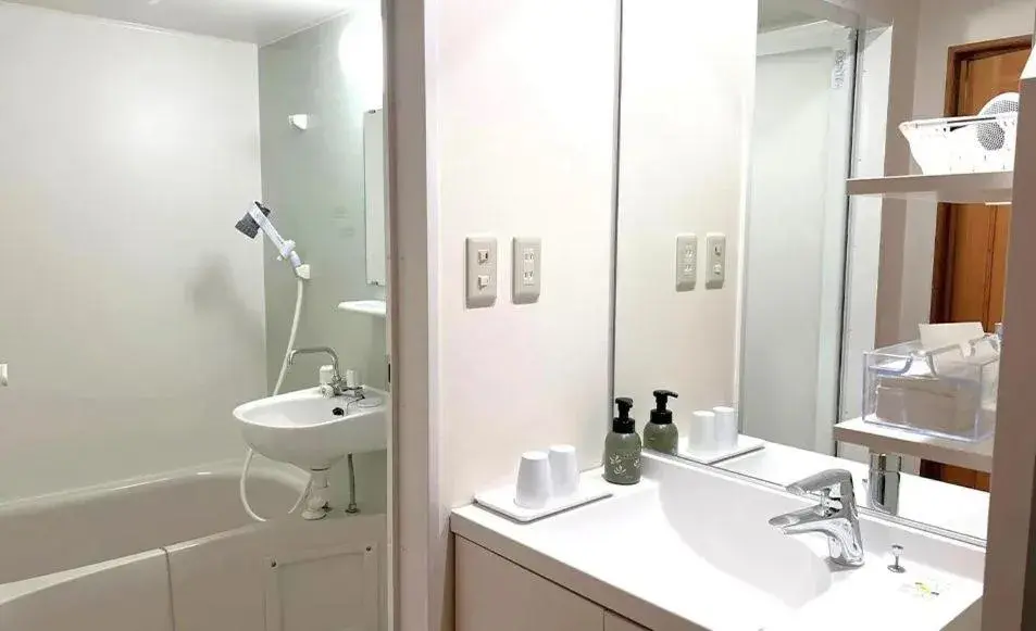 Standard Twin Room with Sea View - single occupancy in Hotel Sanrakuso Standard Twin Room with Sea View - single occupancy in Hotel Sanrakuso