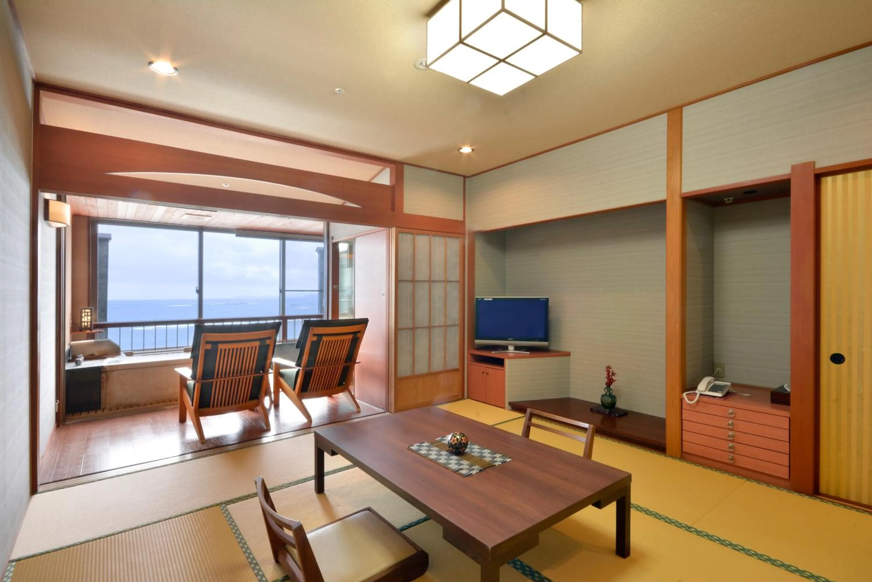 Photo of the whole room in Hotel Sanrakuso