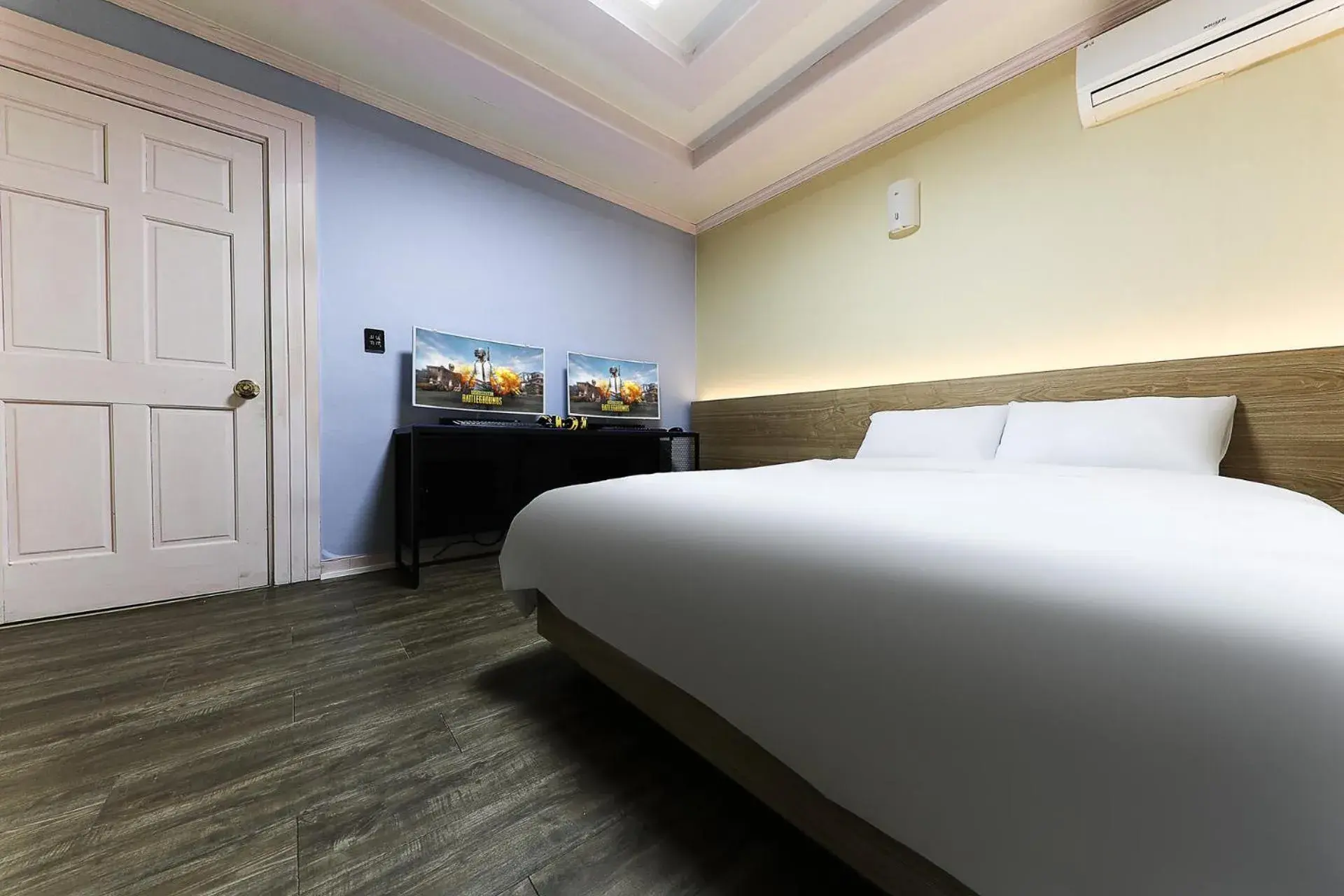 Superior Double Room in Raemian Superior Double Room in Raemian