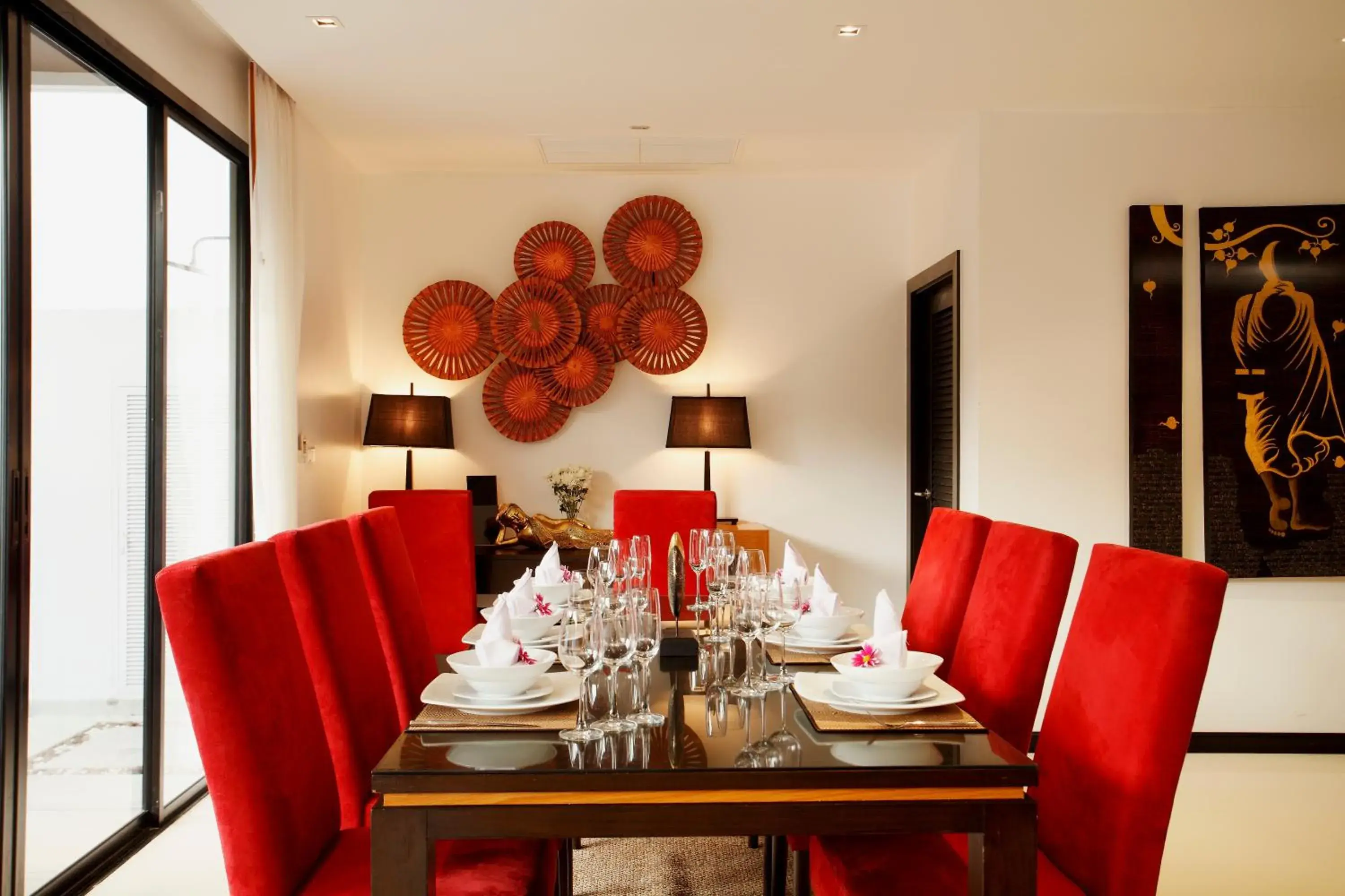 Dining area in By The Lake Villas Dining area in By The Lake Villas