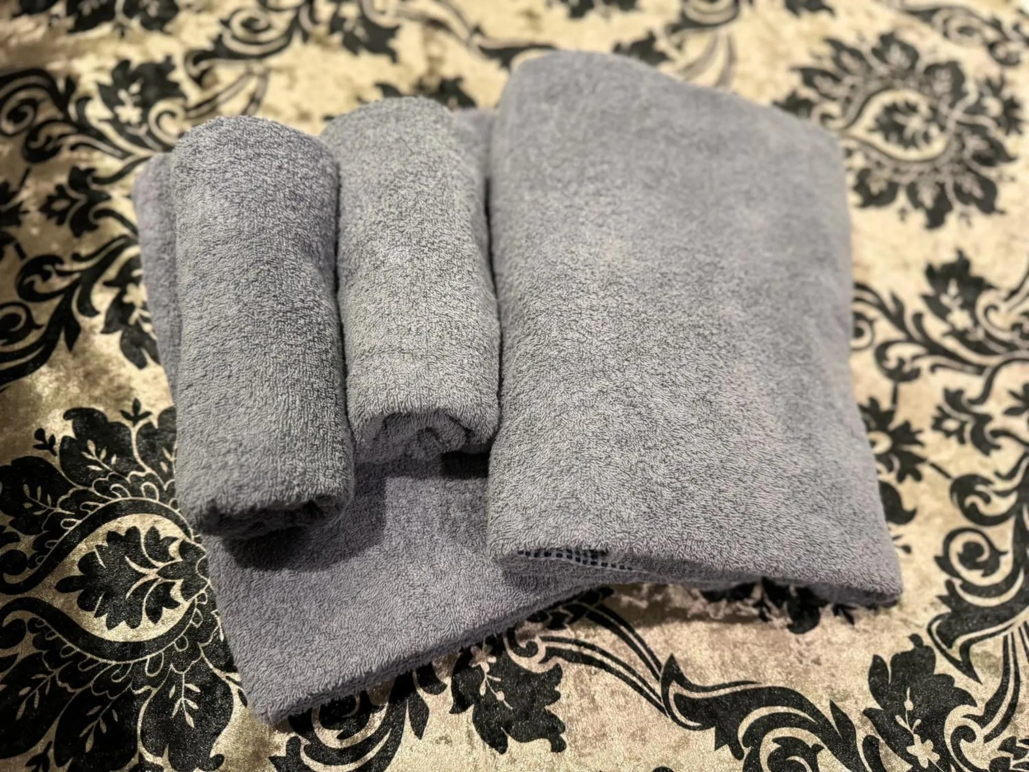 towels in Hotel Rocks
