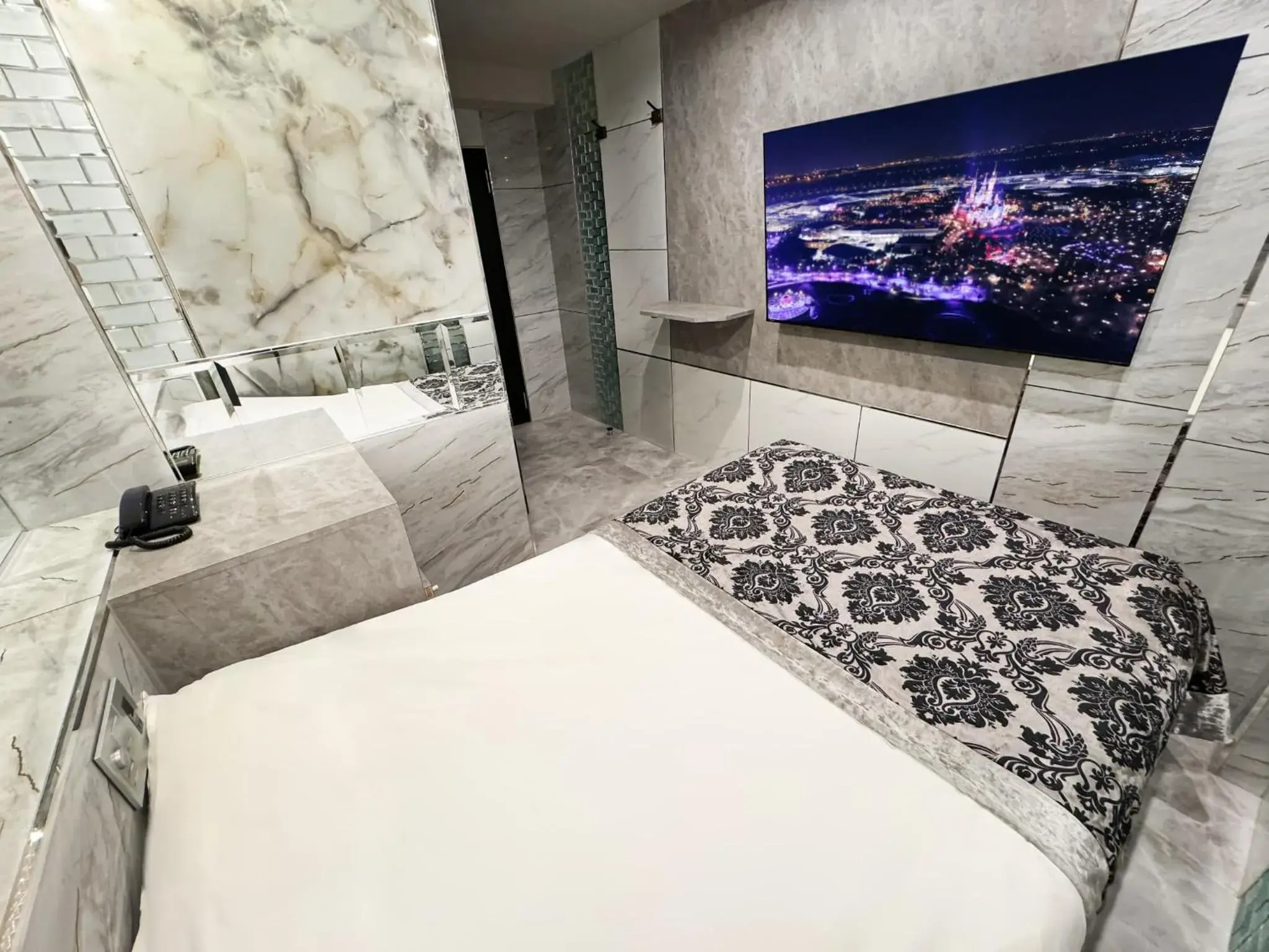 Bed in Hotel Rocks Bed in Hotel Rocks