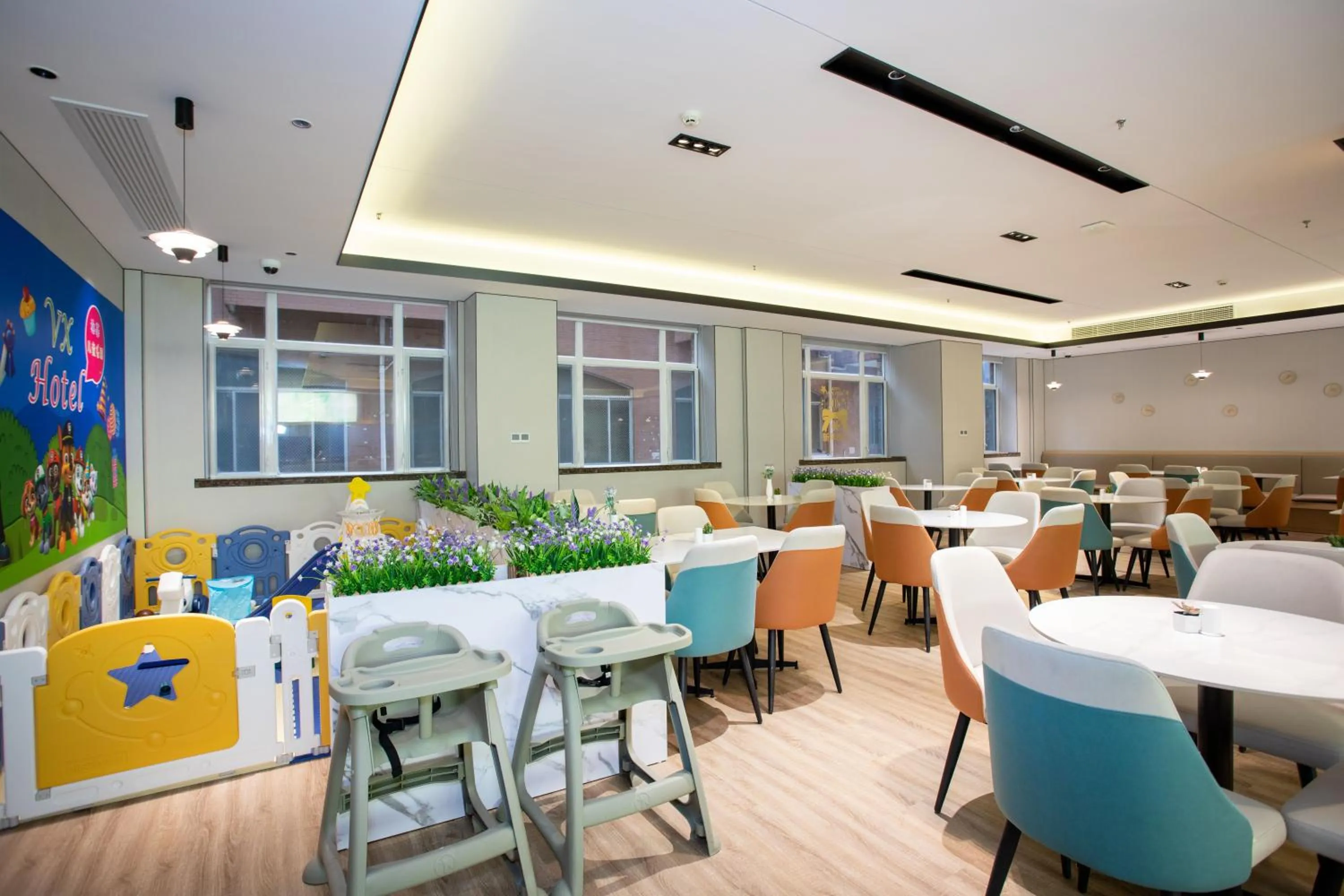 Restaurant/places to eat in VX Hotel Shanghai Yixian Road Dabaishu