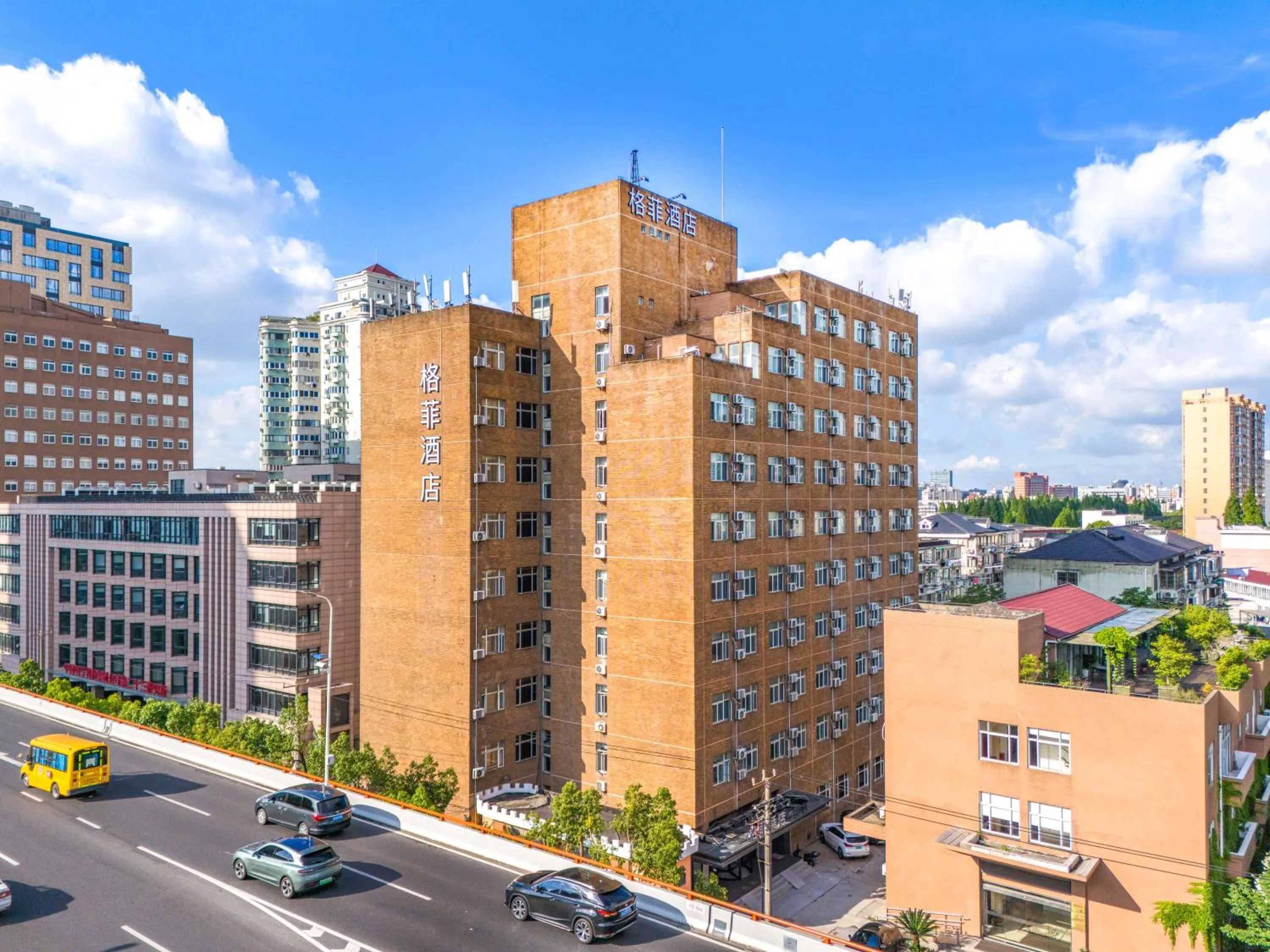 Property building in VX Hotel Shanghai Yixian Road Dabaishu