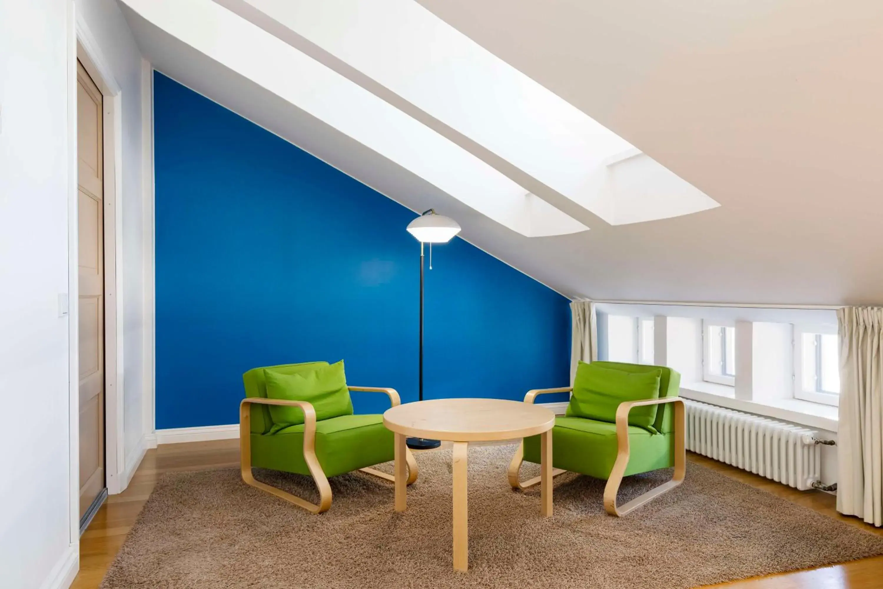 Bedroom in Radisson Blu Aleksanteri Hotel, Helsinki Bedroom in Radisson Blu Aleksanteri Hotel, Helsinki