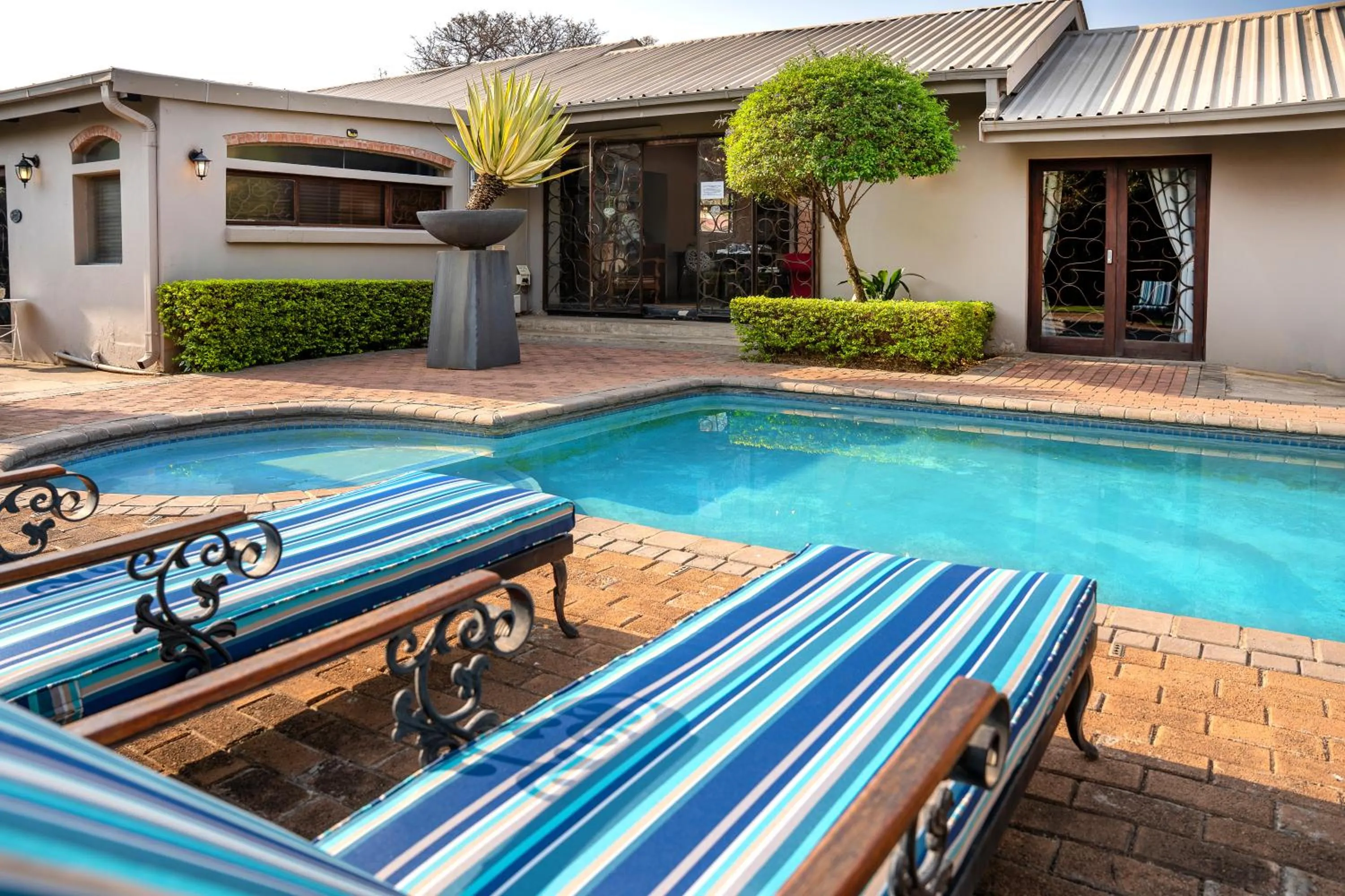 Swimming pool in Klip en Kristal Guest House