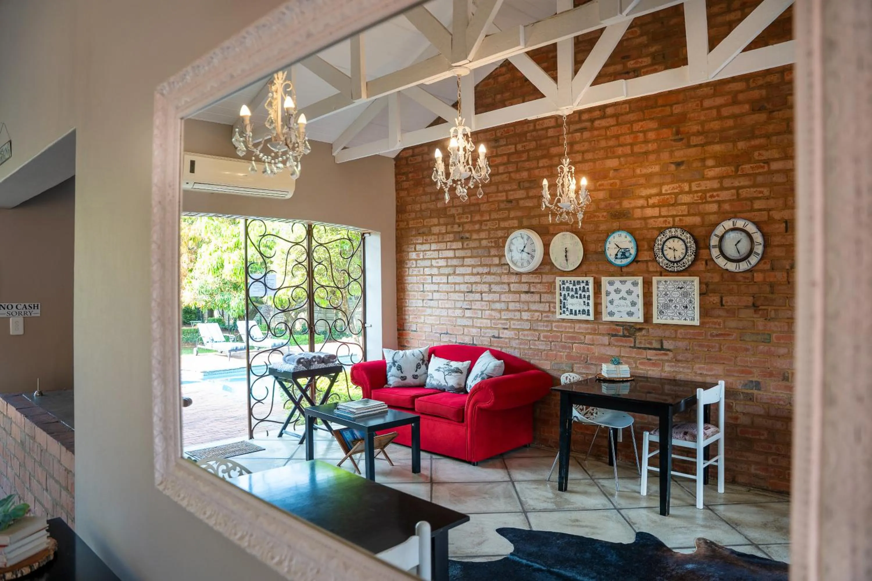 Klip en Kristal Guest House