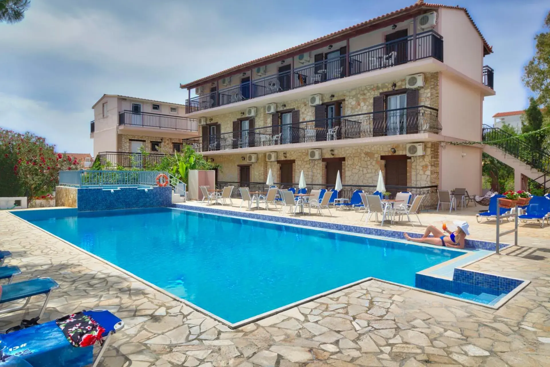 Two Brothers Studios & Apts Two Brothers Studios & Apts