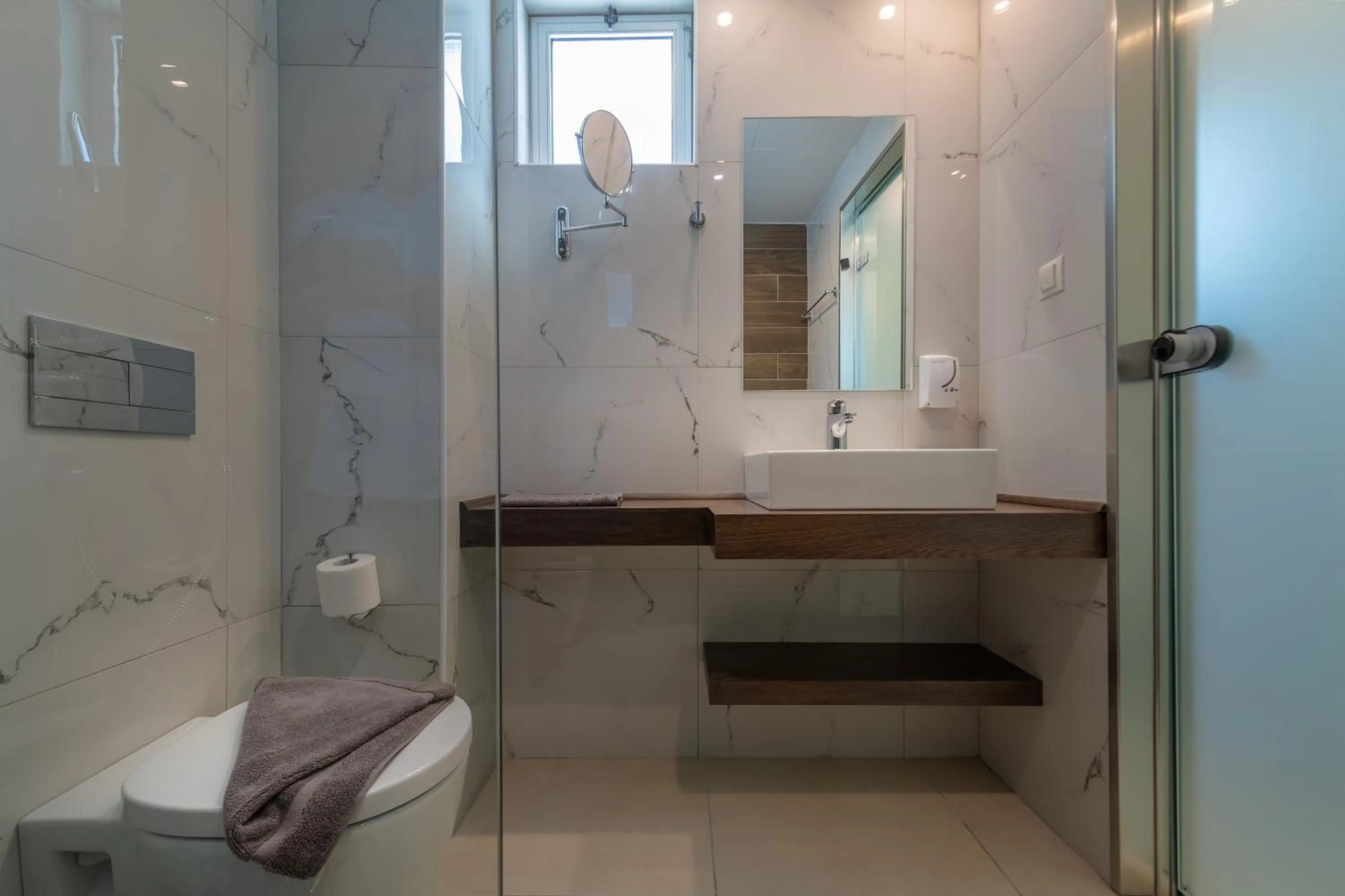 Bathroom in Sunny Days