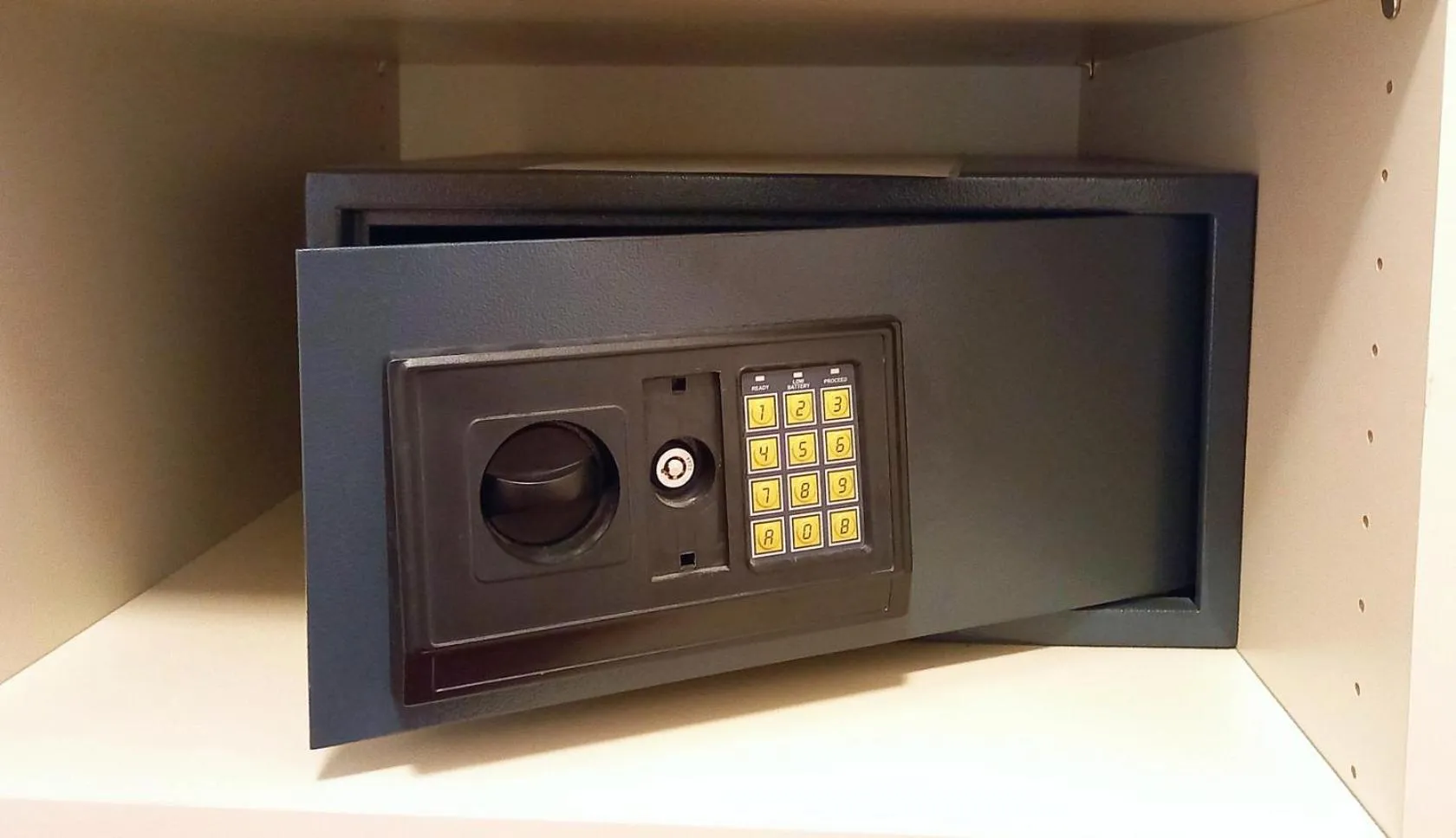 safe in Hotel Hradec