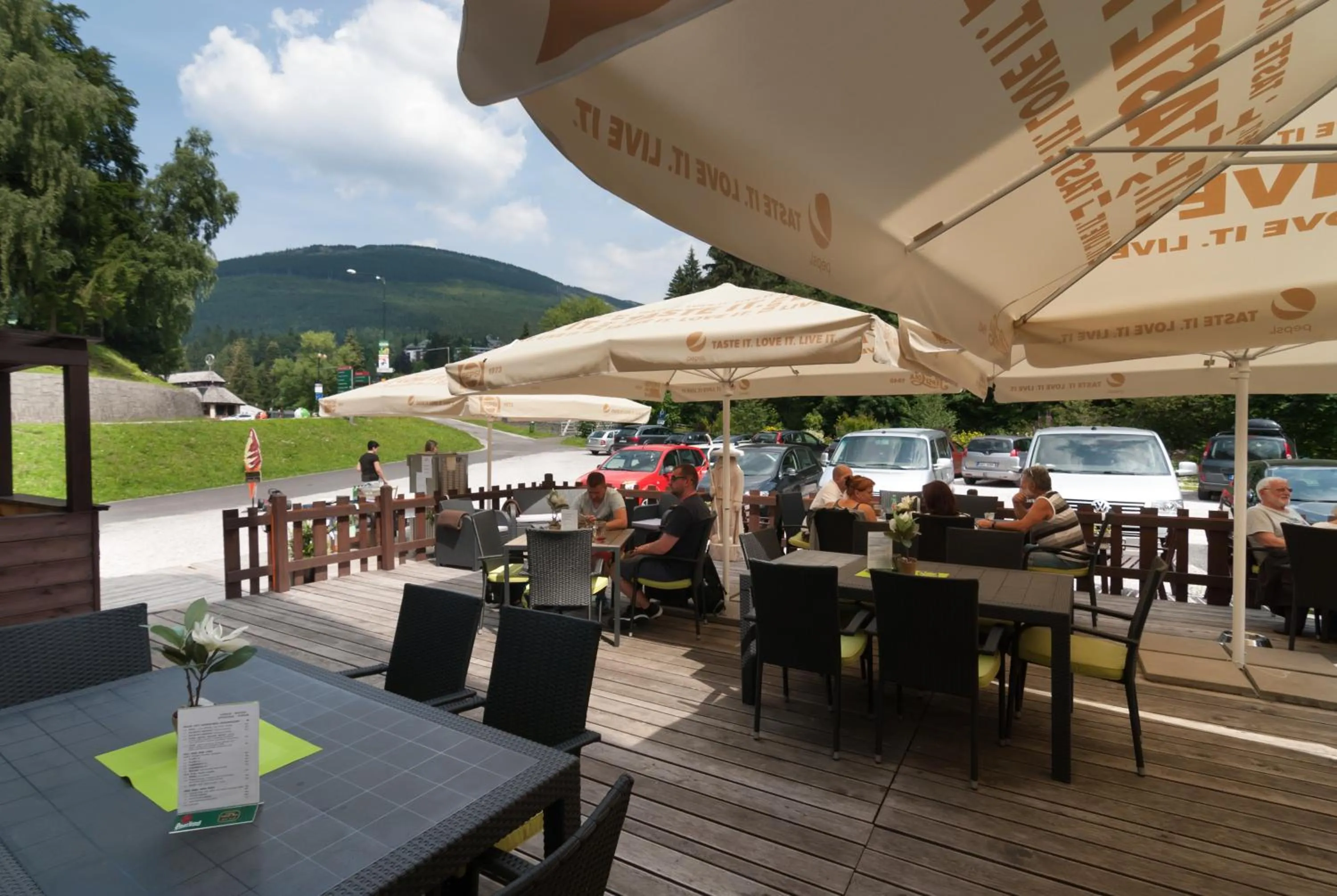 Restaurant/places to eat in Hotel Hradec